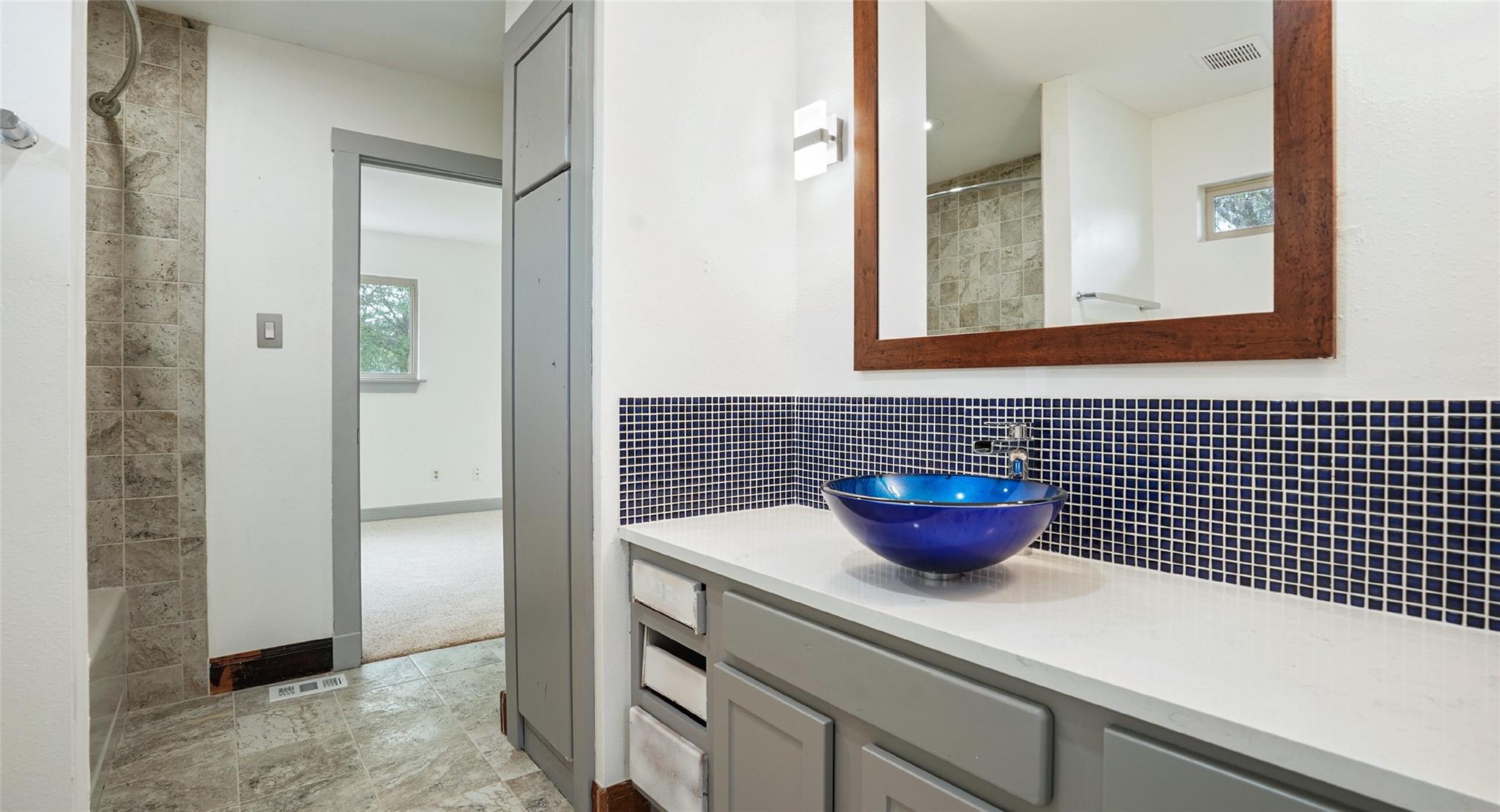 13918 Hummingbird Ln, Austin, TX 78732