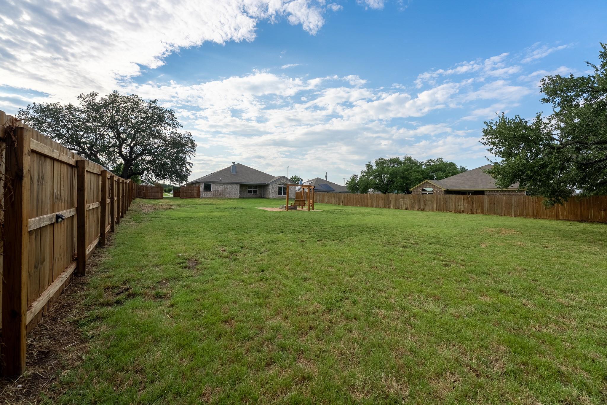 2518 Gail Dr, Copperas Cove, TX 76522