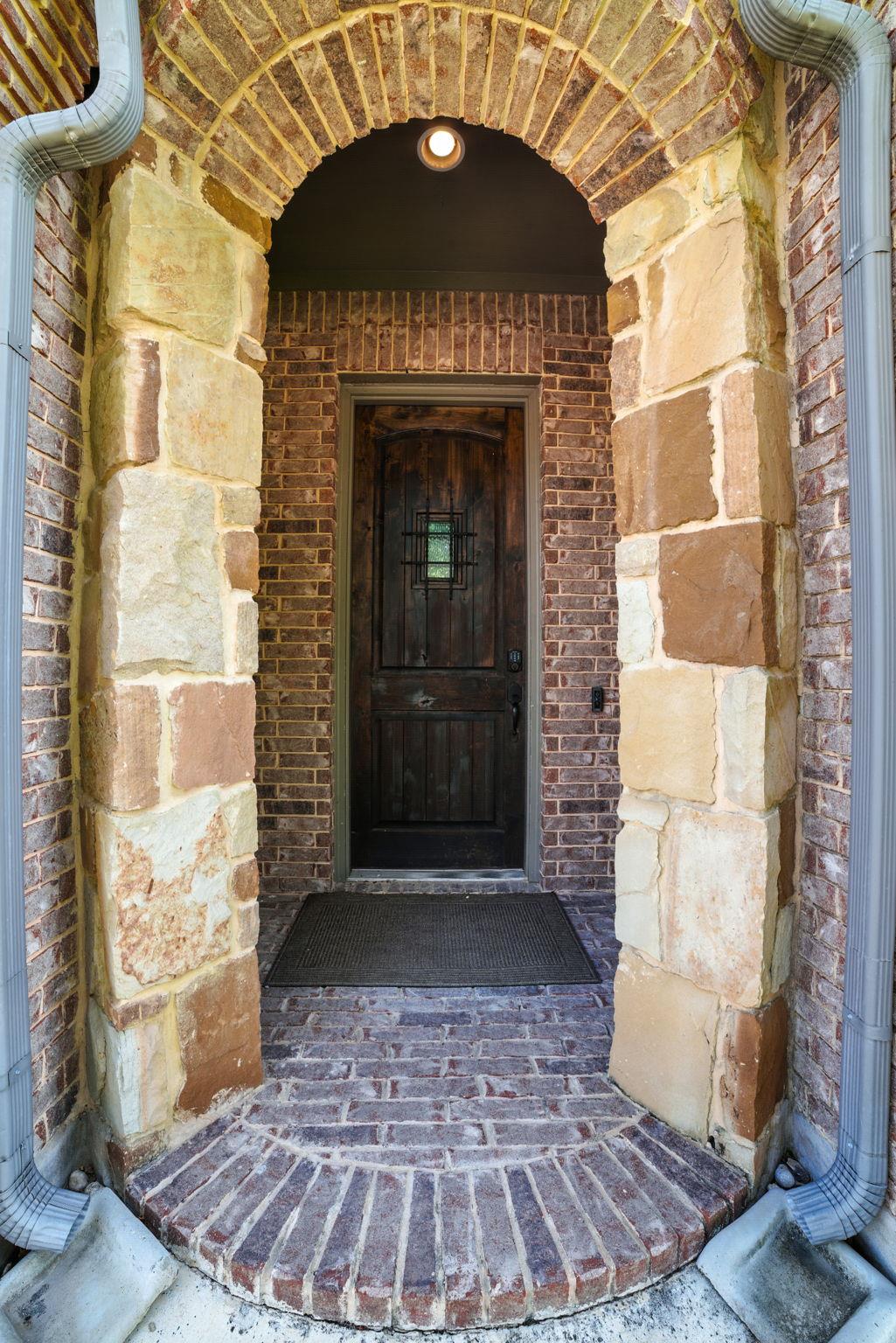 617 Mistflower Springs Dr, Leander, TX 78641