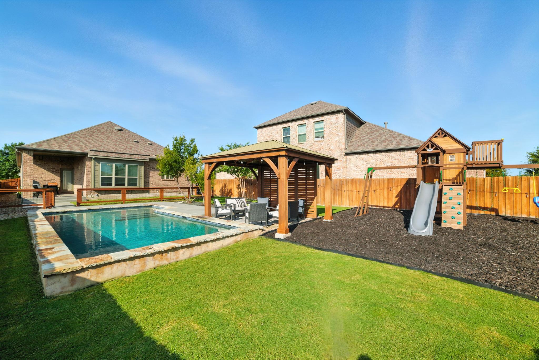 617 Mistflower Springs Dr, Leander, TX 78641