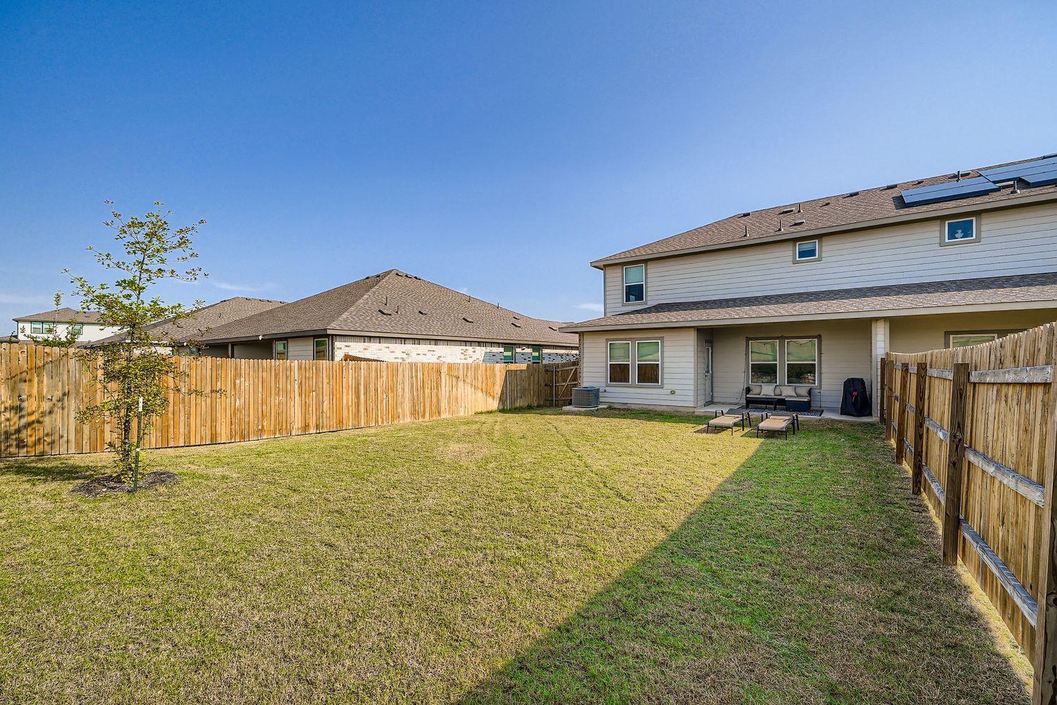 18421 Cremello Dr # B, Manor, TX 78653