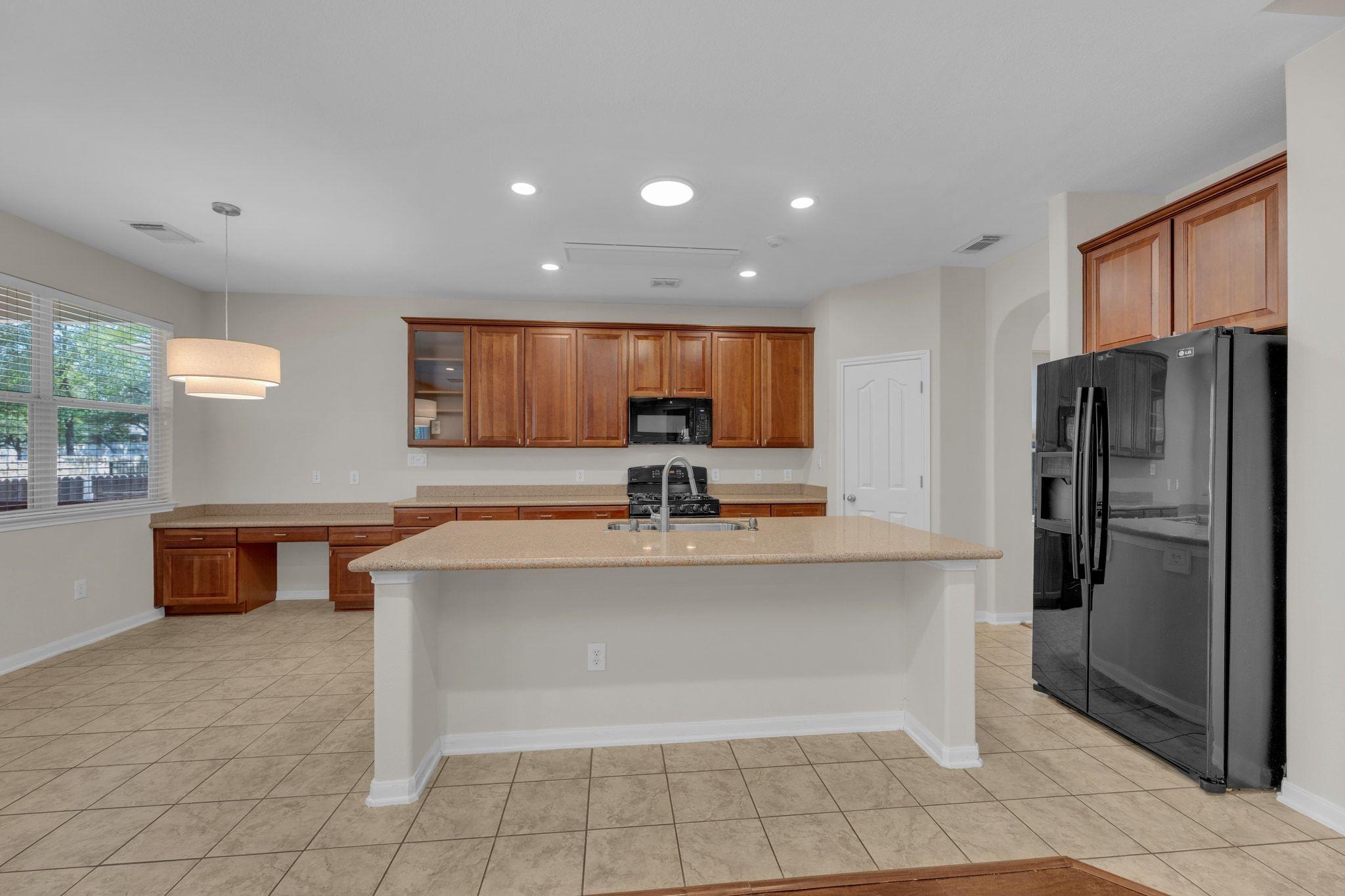 3929 Vallarta Ln, Round Rock, TX 78681