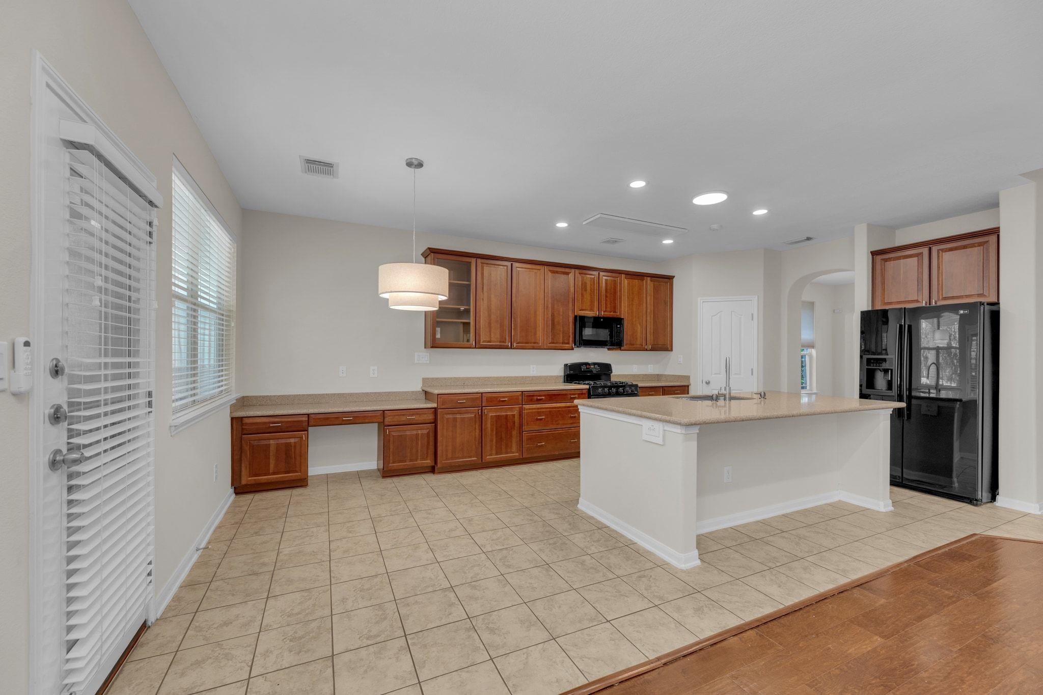 3929 Vallarta Ln, Round Rock, TX 78681