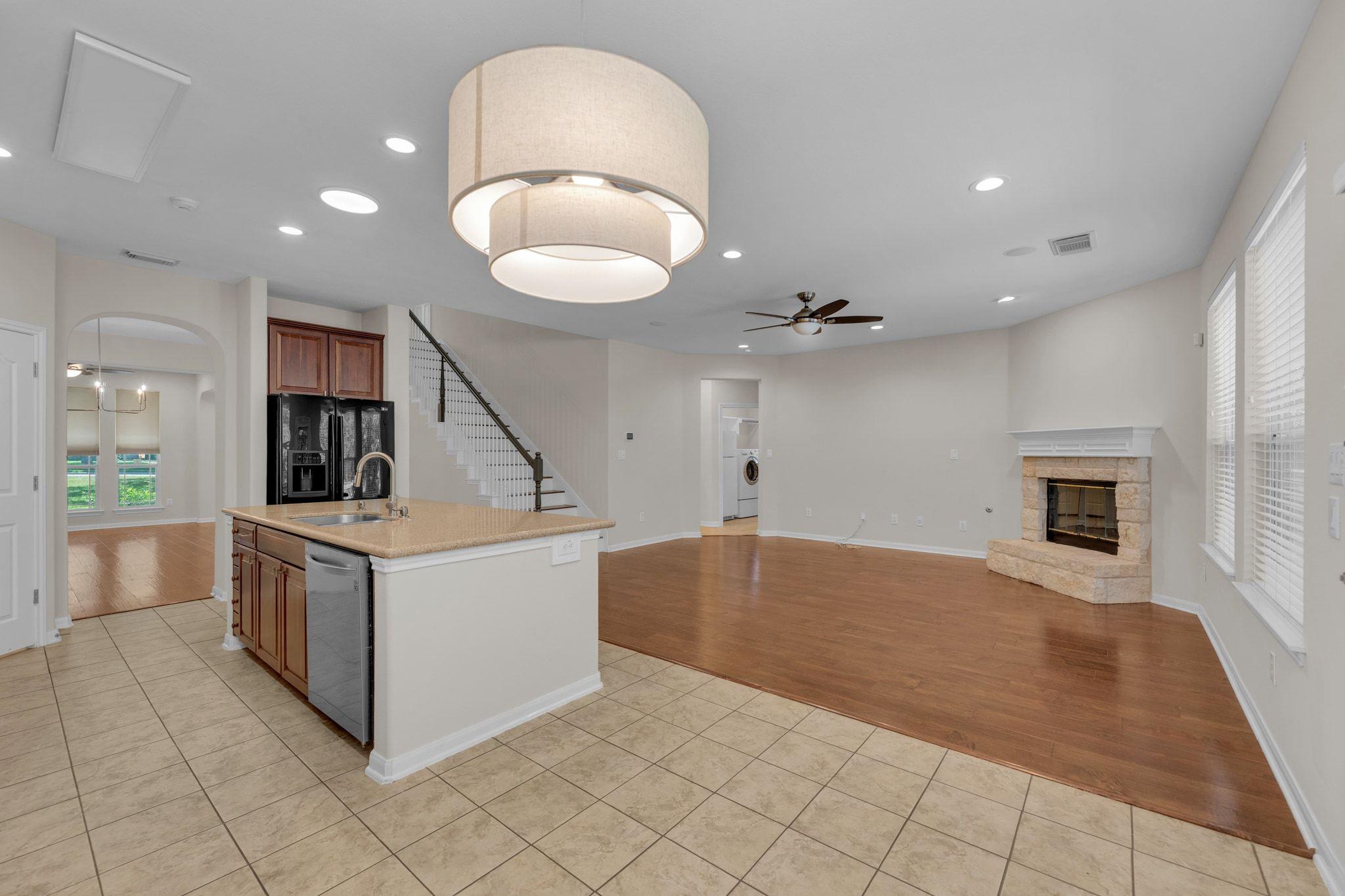 3929 Vallarta Ln, Round Rock, TX 78681