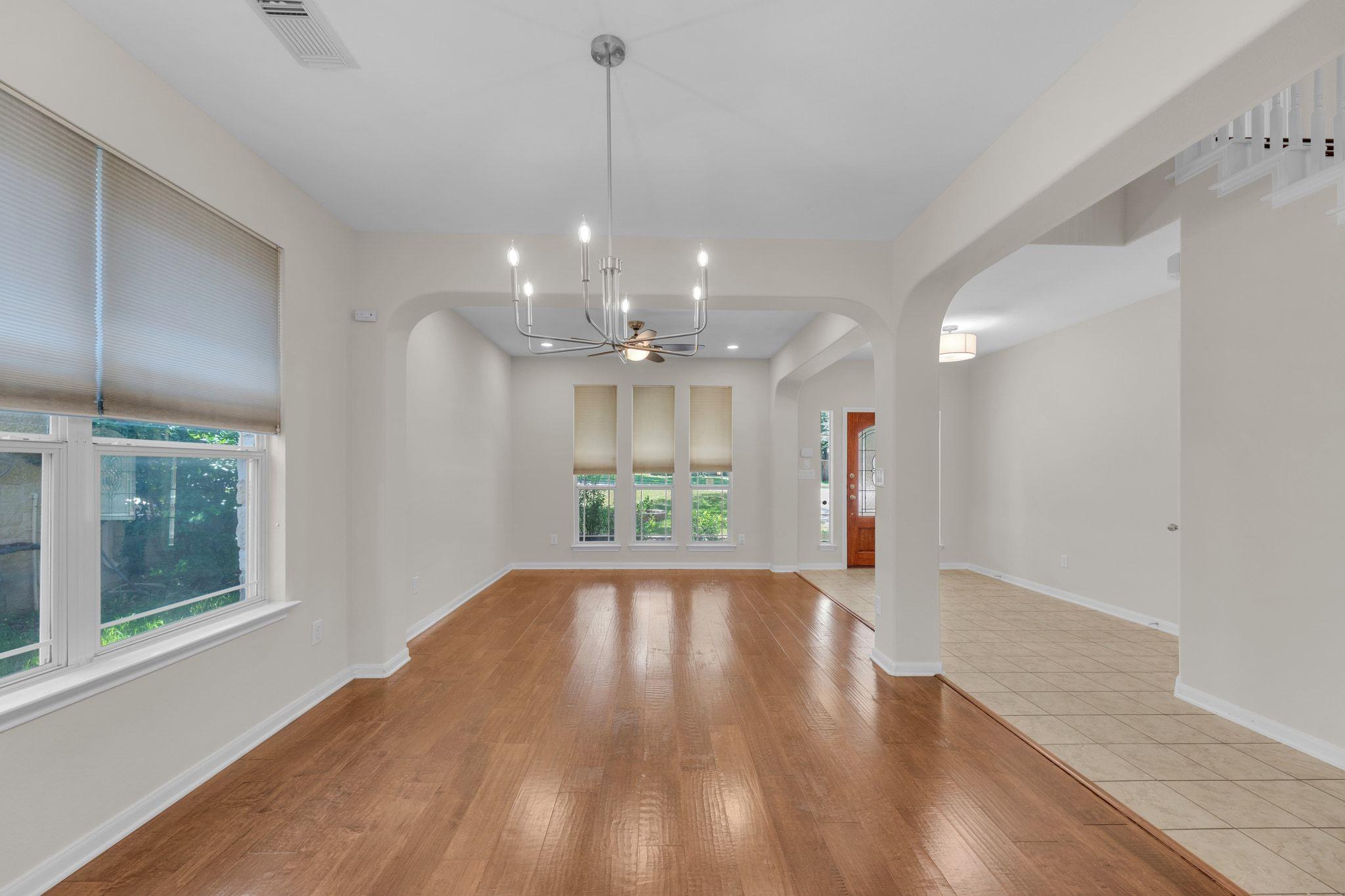 3929 Vallarta Ln, Round Rock, TX 78681