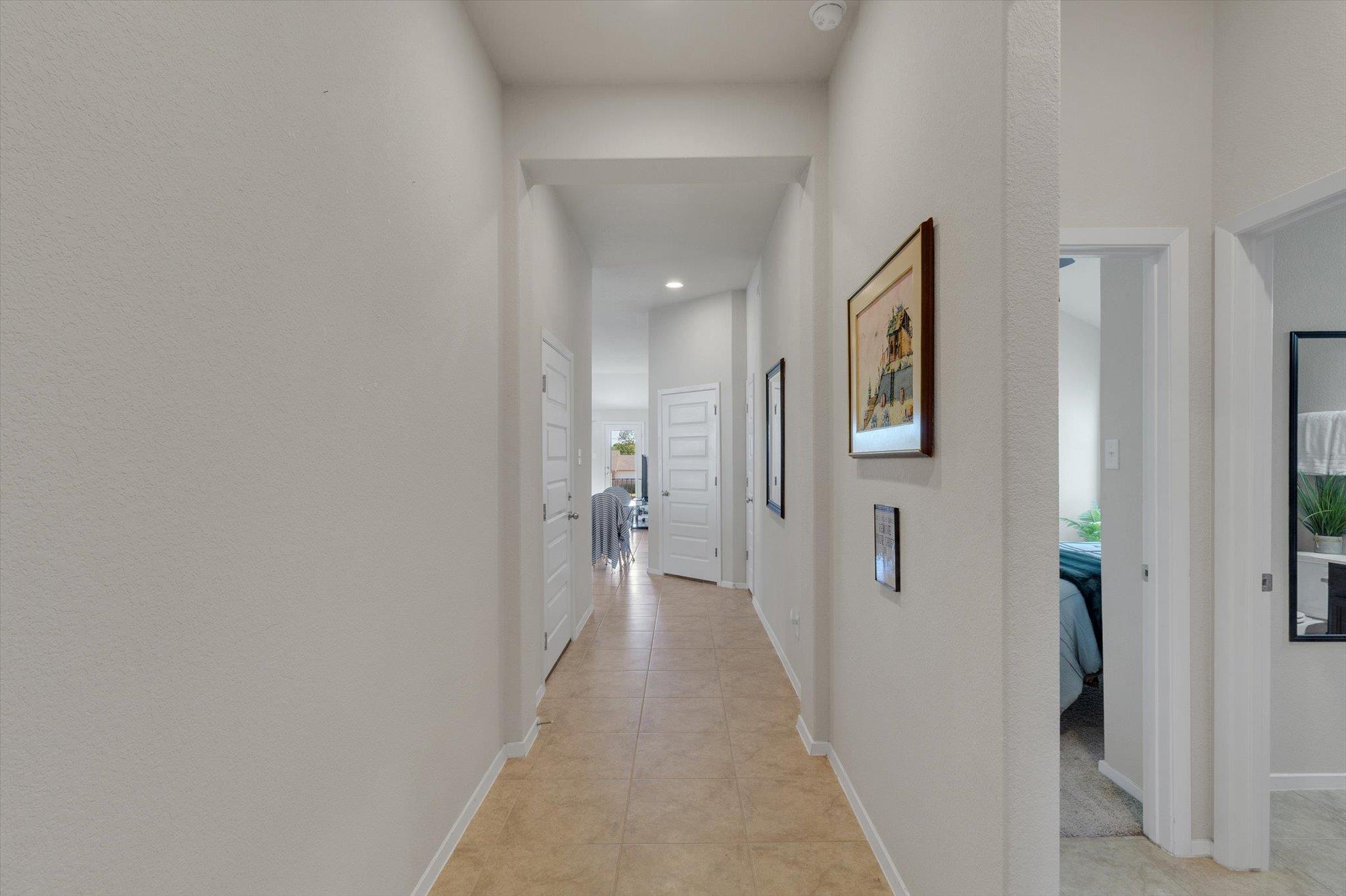 425 Spiny Lizard Ln, San Marcos, TX 78666