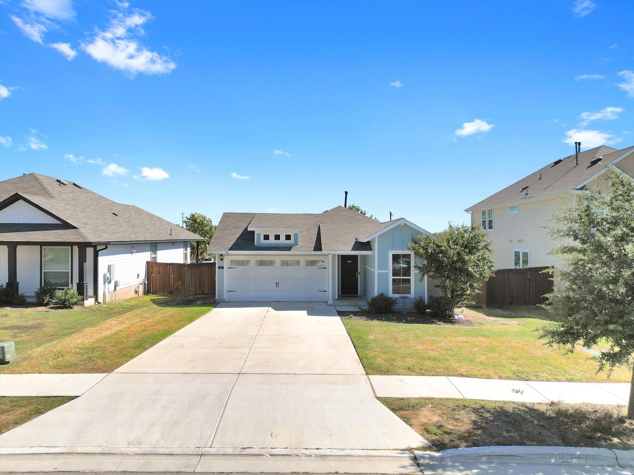 425 Spiny Lizard Ln, San Marcos, TX 78666