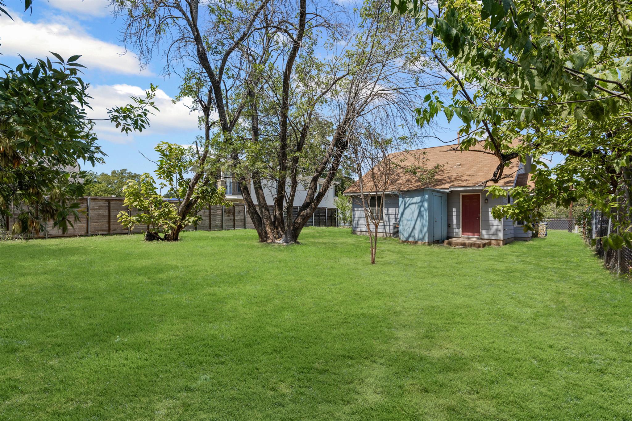 6109 Club Ter, Austin, TX 78741