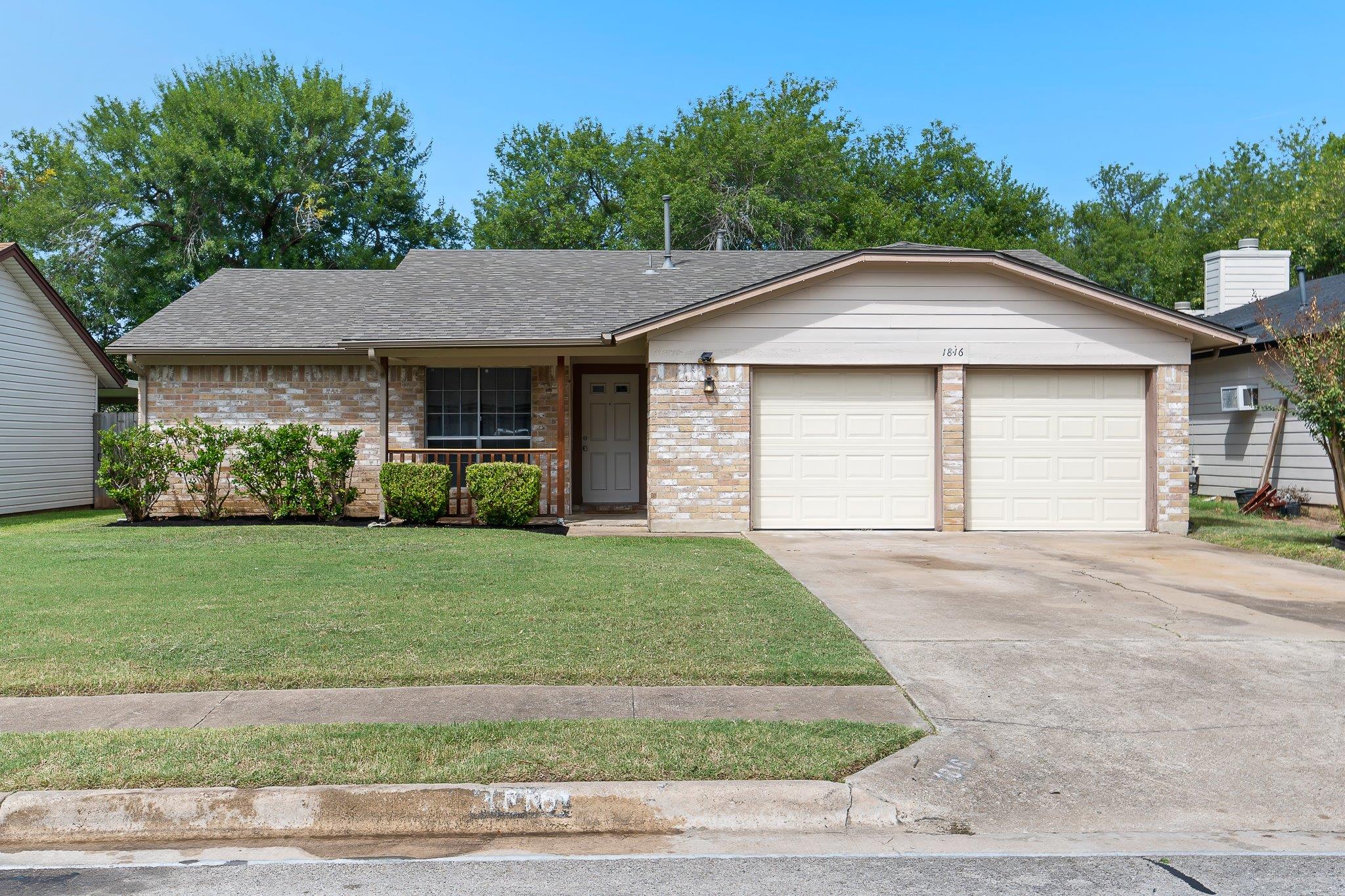 1816 Goodson Ln, Round Rock, TX 78664