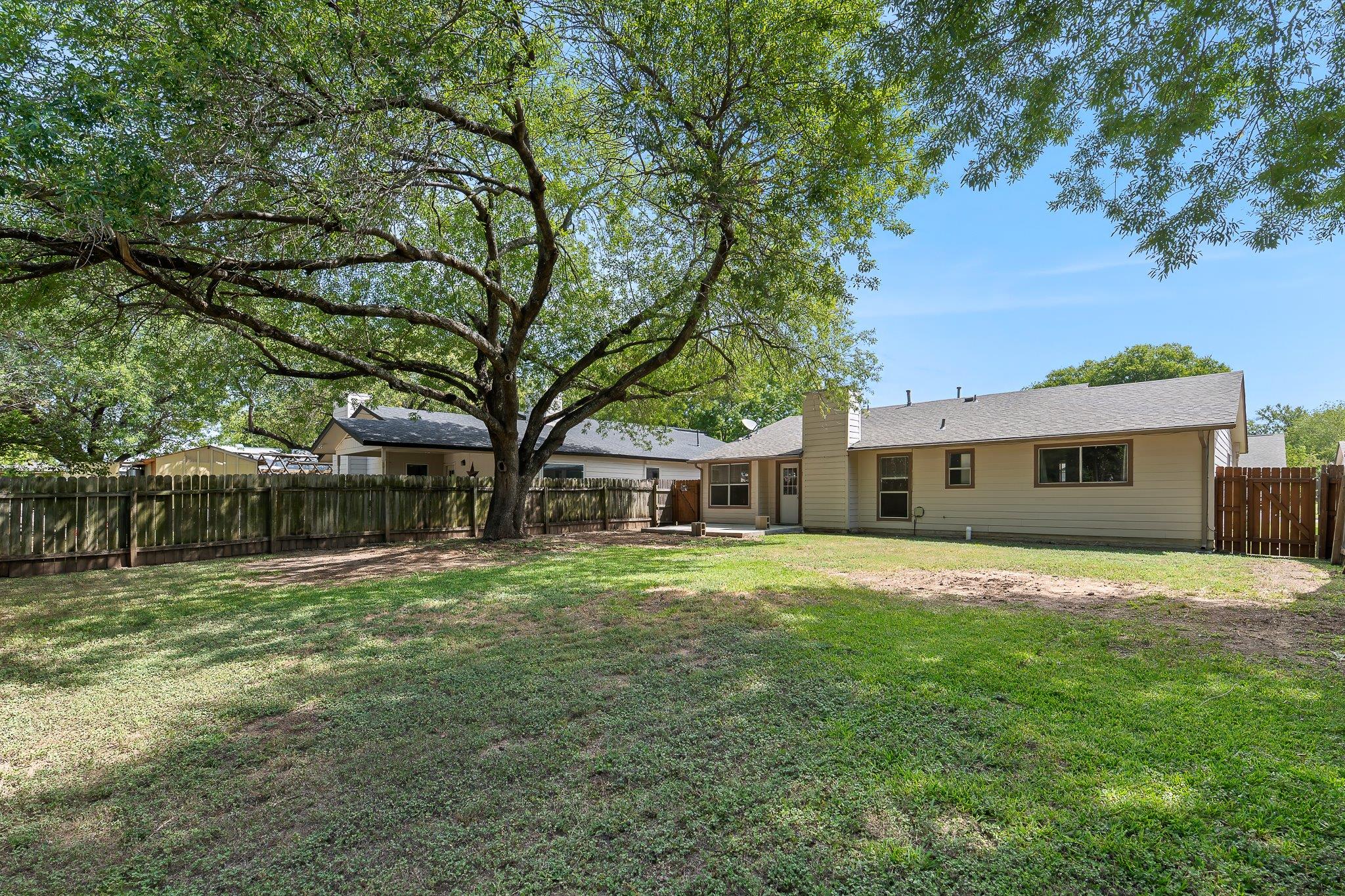 1816 Goodson Ln, Round Rock, TX 78664