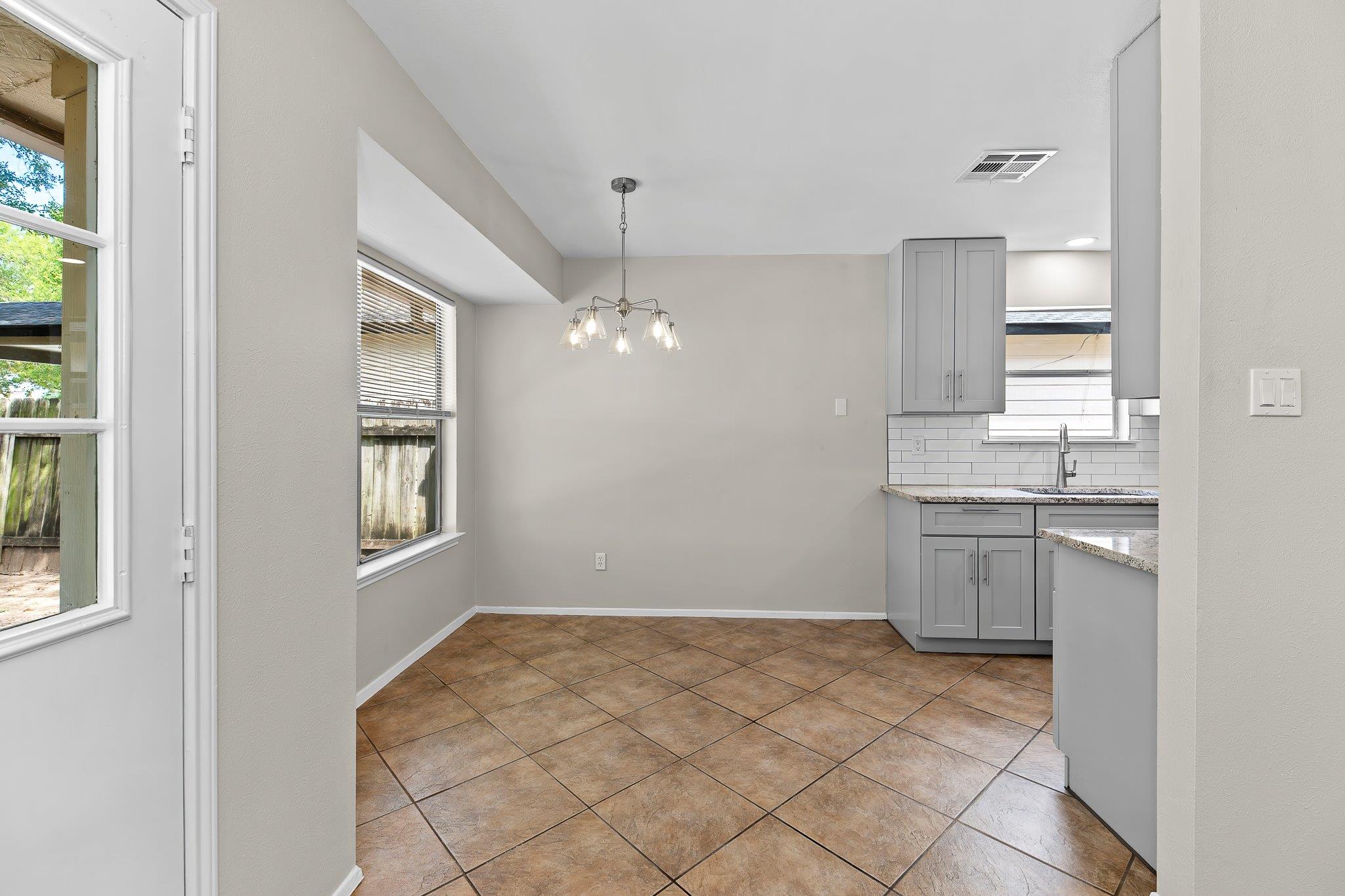 1816 Goodson Ln, Round Rock, TX 78664