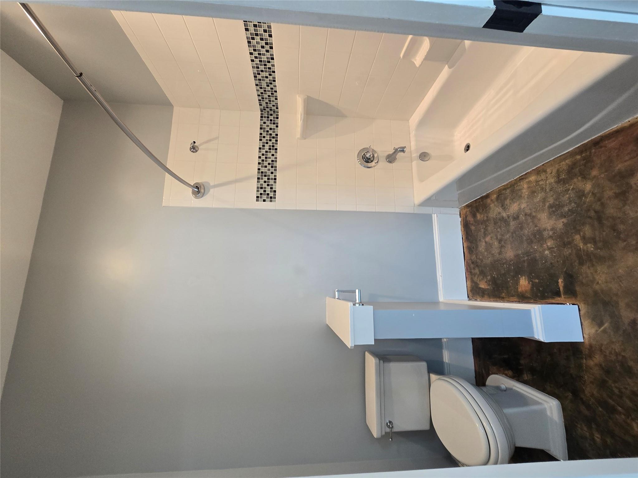 602 Garwood St, Smithville, TX 78957