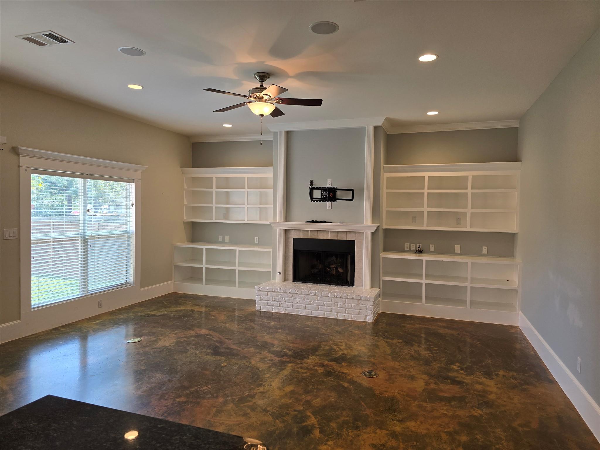 602 Garwood St, Smithville, TX 78957