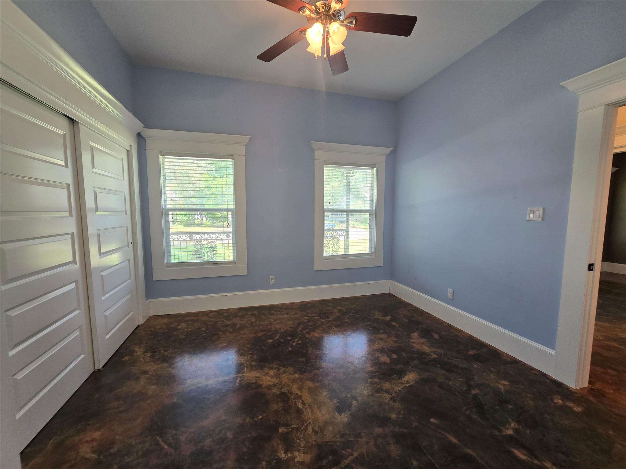 602 Garwood St, Smithville, TX 78957