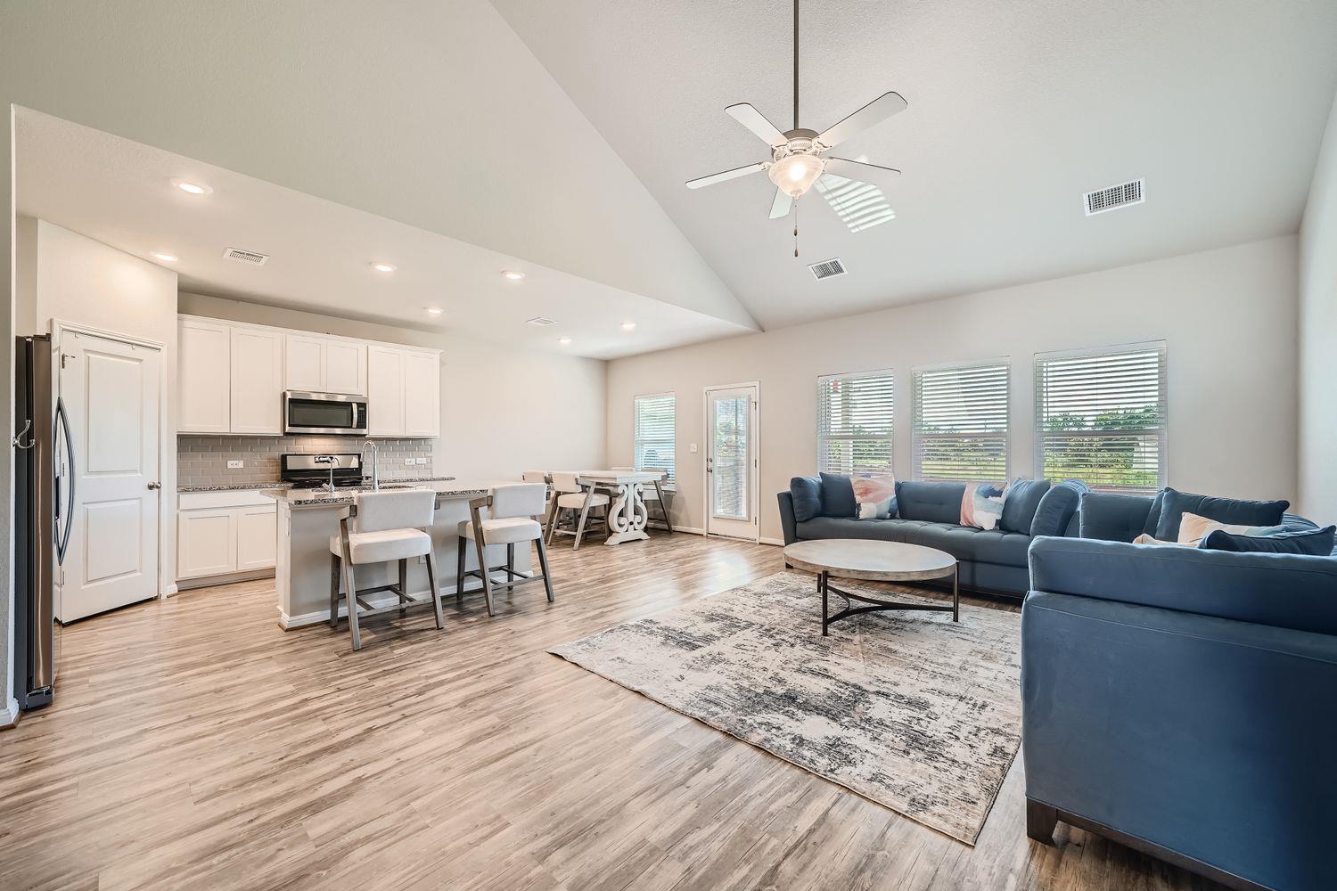 434 Windy Reed Rd, Hutto, TX 78634