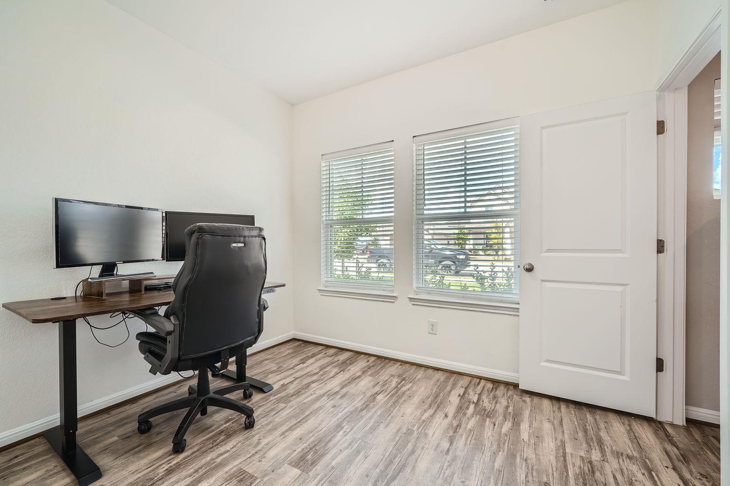 434 Windy Reed Rd, Hutto, TX 78634