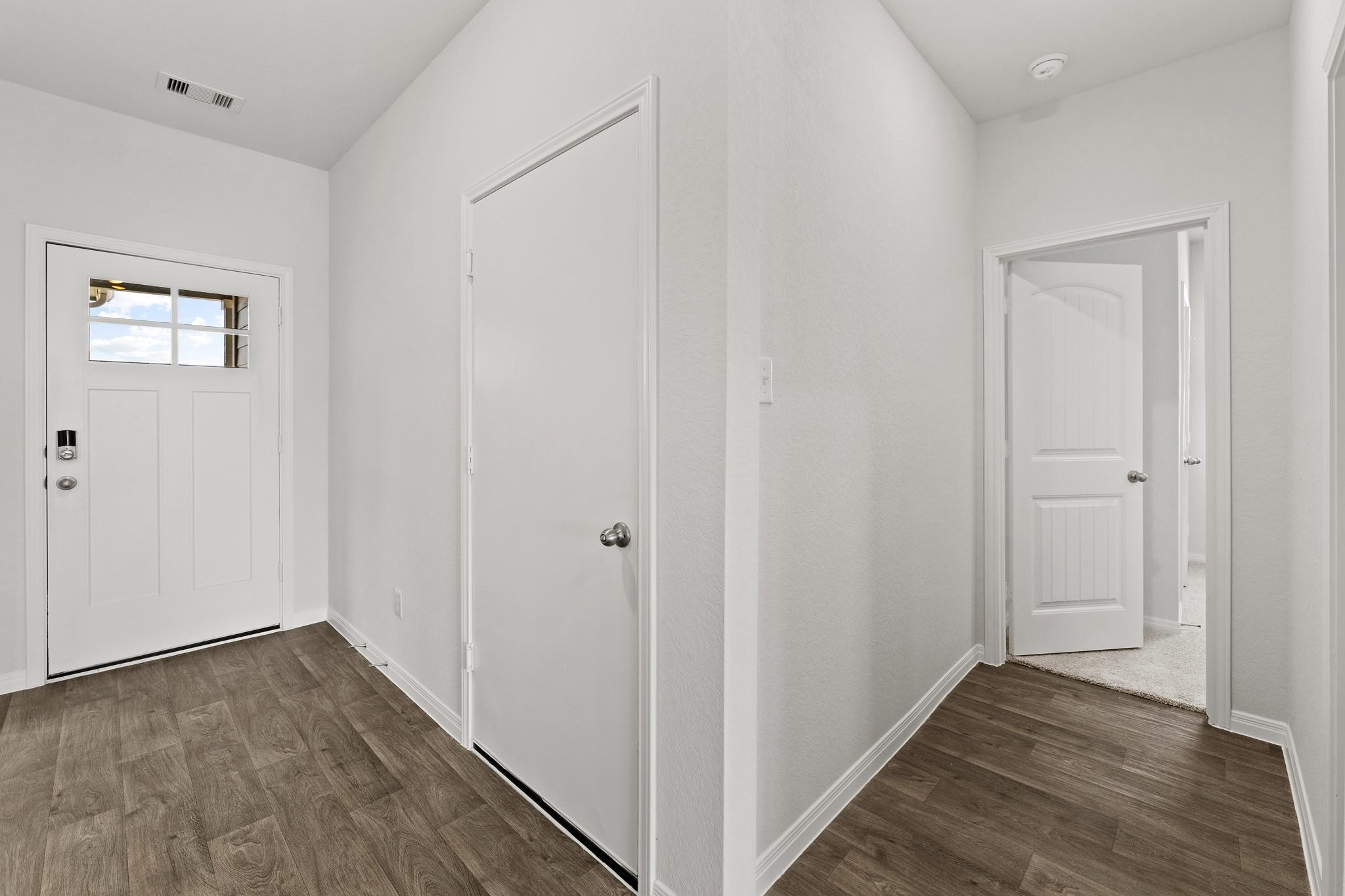 411 Town Lake Bnd, Kyle, TX 78640