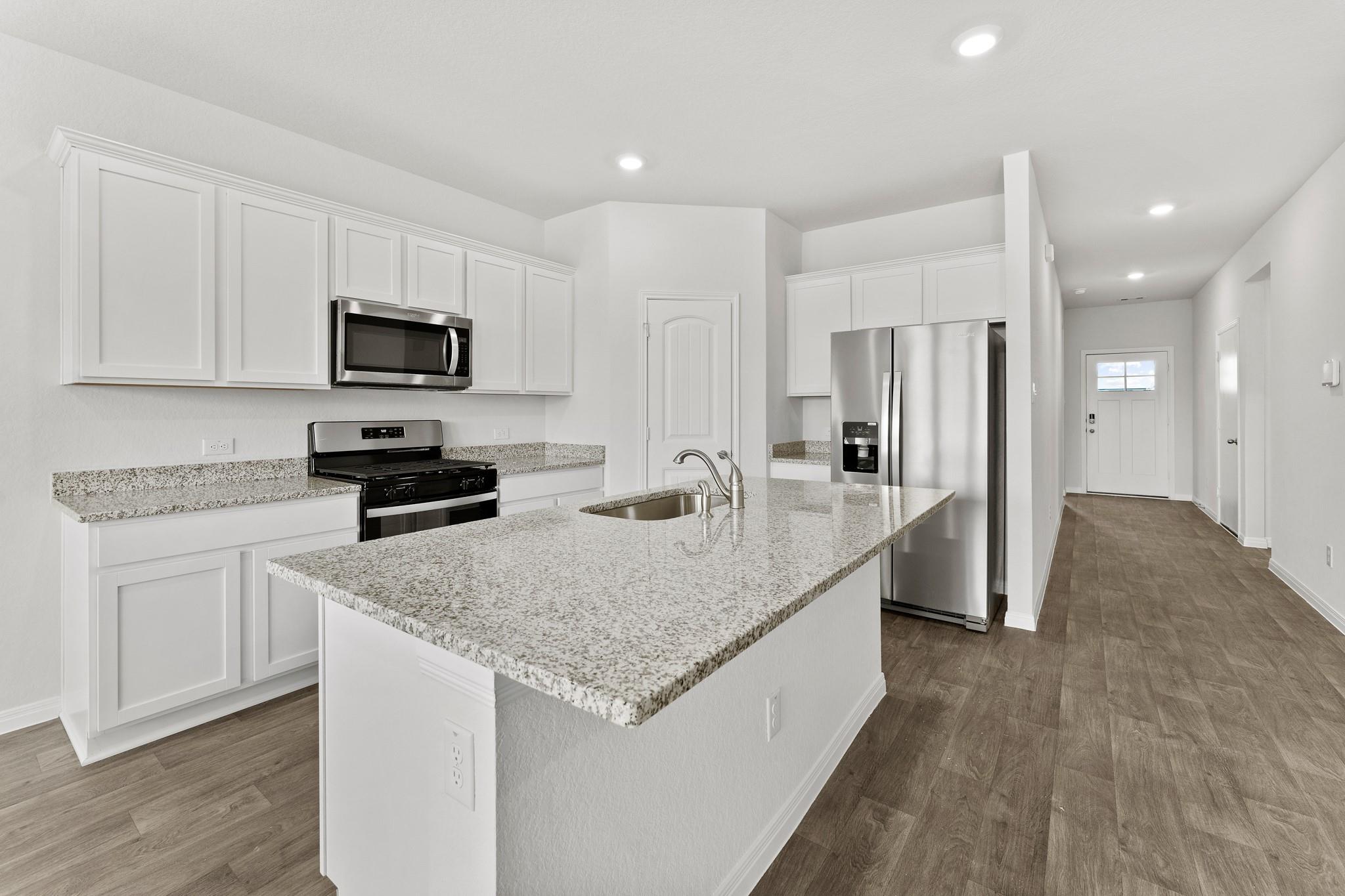 411 Town Lake Bnd, Kyle, TX 78640