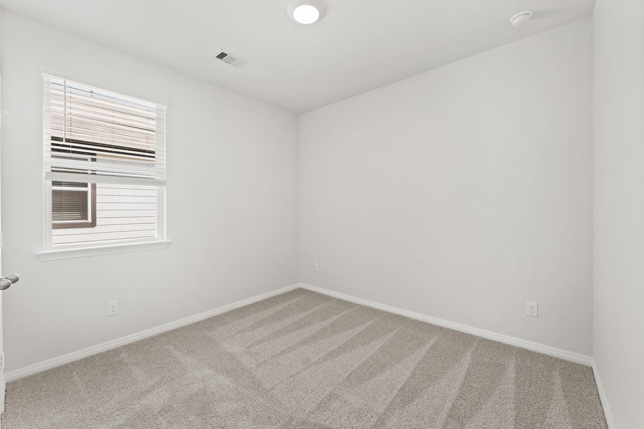 411 Town Lake Bnd, Kyle, TX 78640