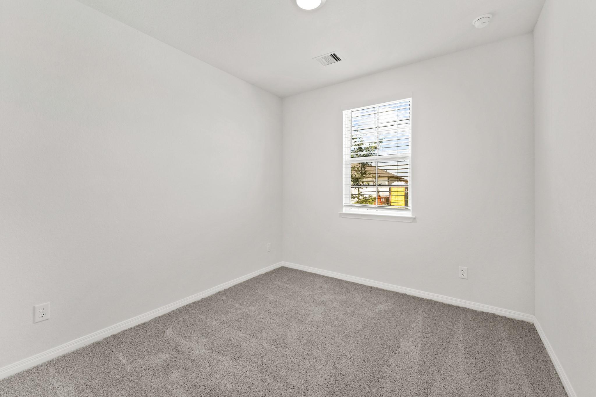 411 Town Lake Bnd, Kyle, TX 78640