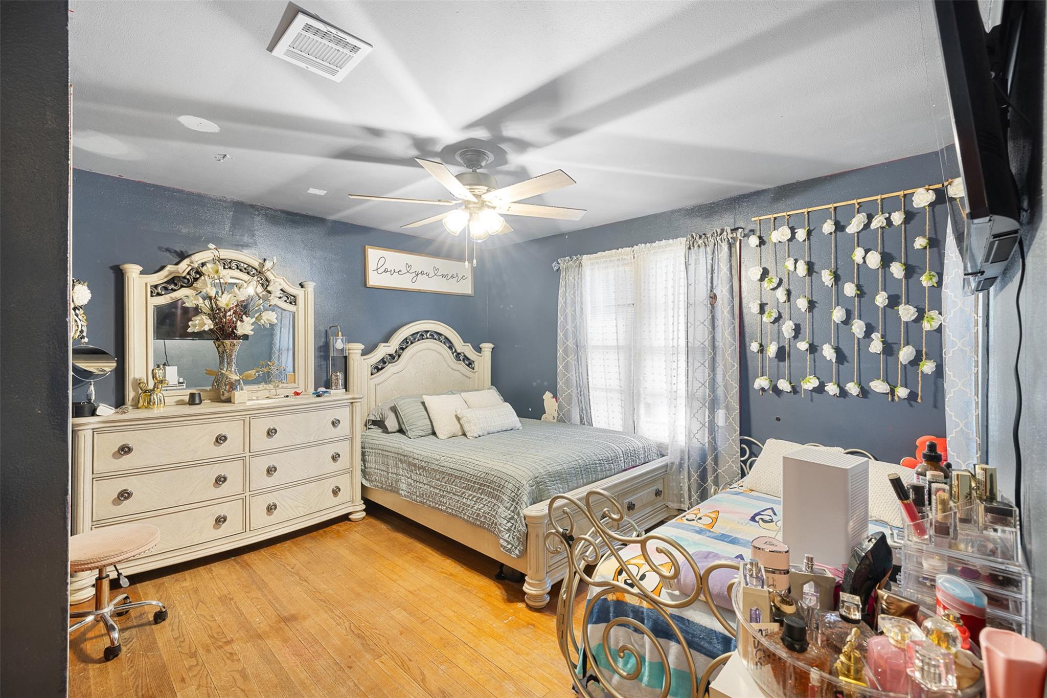 312 S Wilson Ave, Giddings, TX 78942