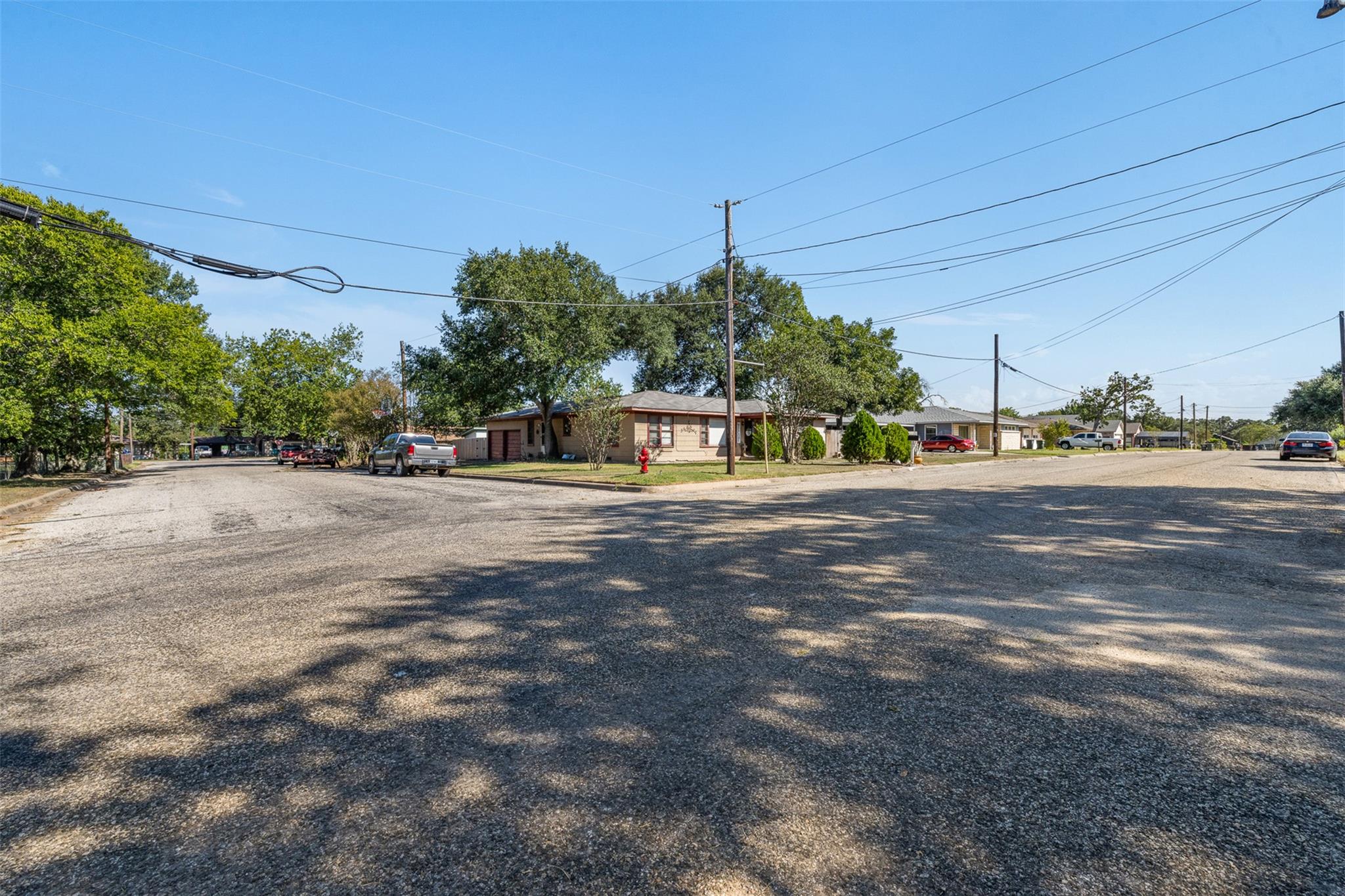 312 S Wilson Ave, Giddings, TX 78942