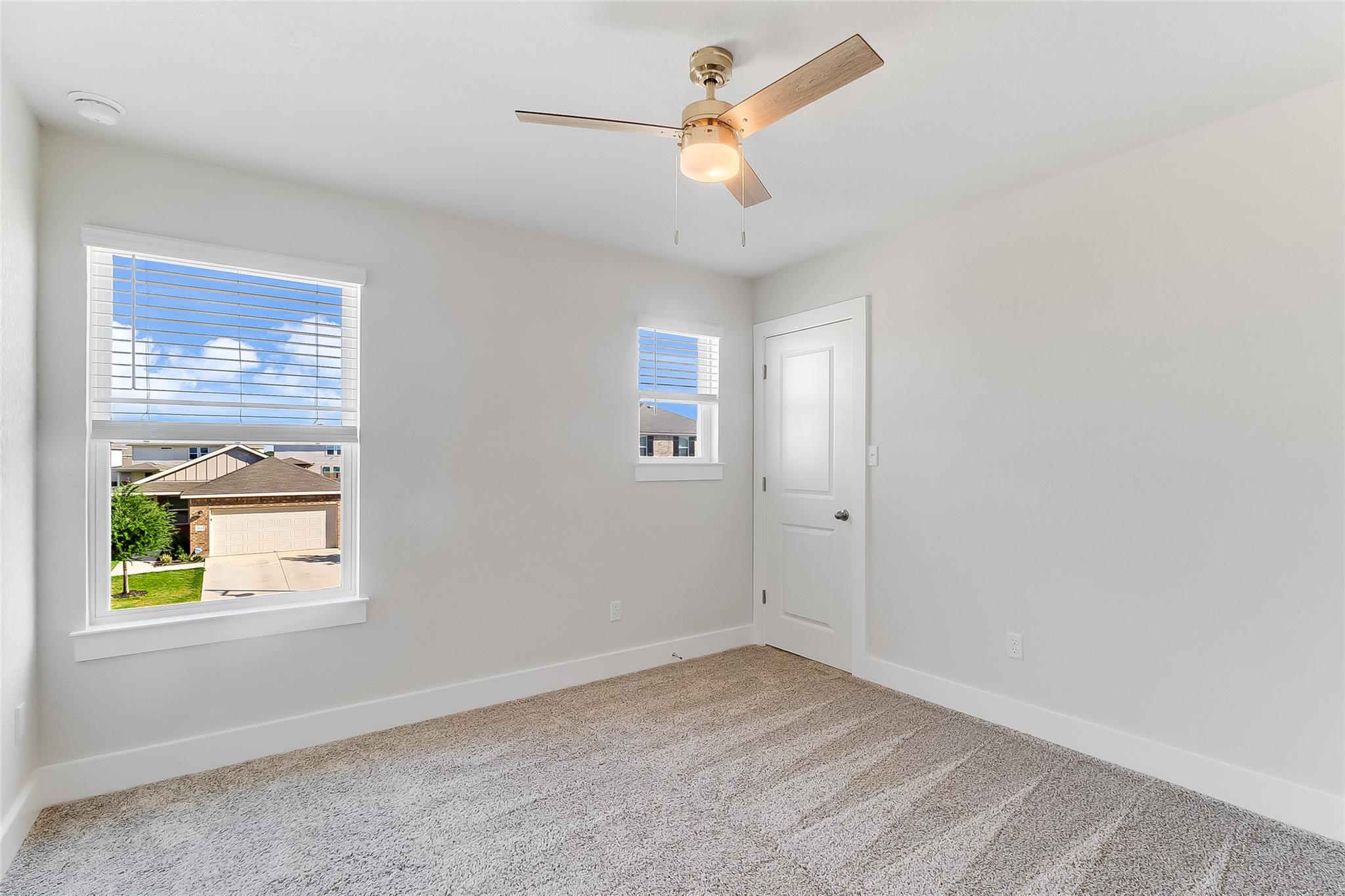 525 Longmount Cv, Liberty Hill, TX 78642