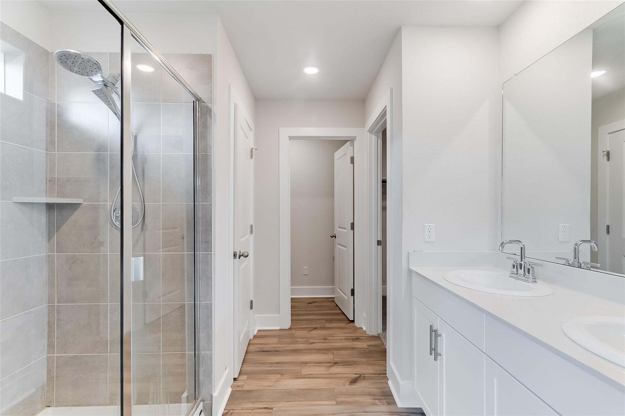 525 Longmount Cv, Liberty Hill, TX 78642