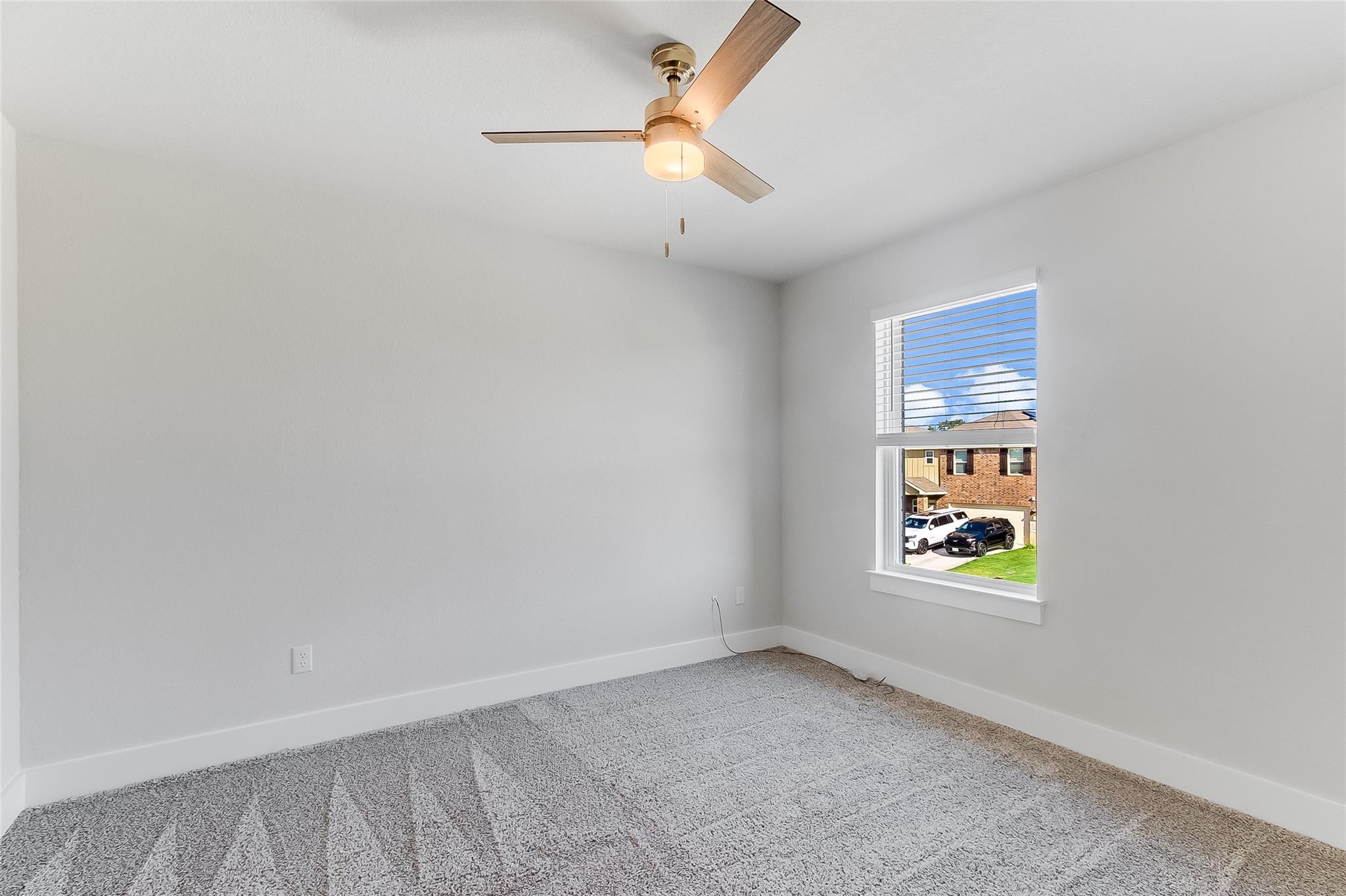 525 Longmount Cv, Liberty Hill, TX 78642