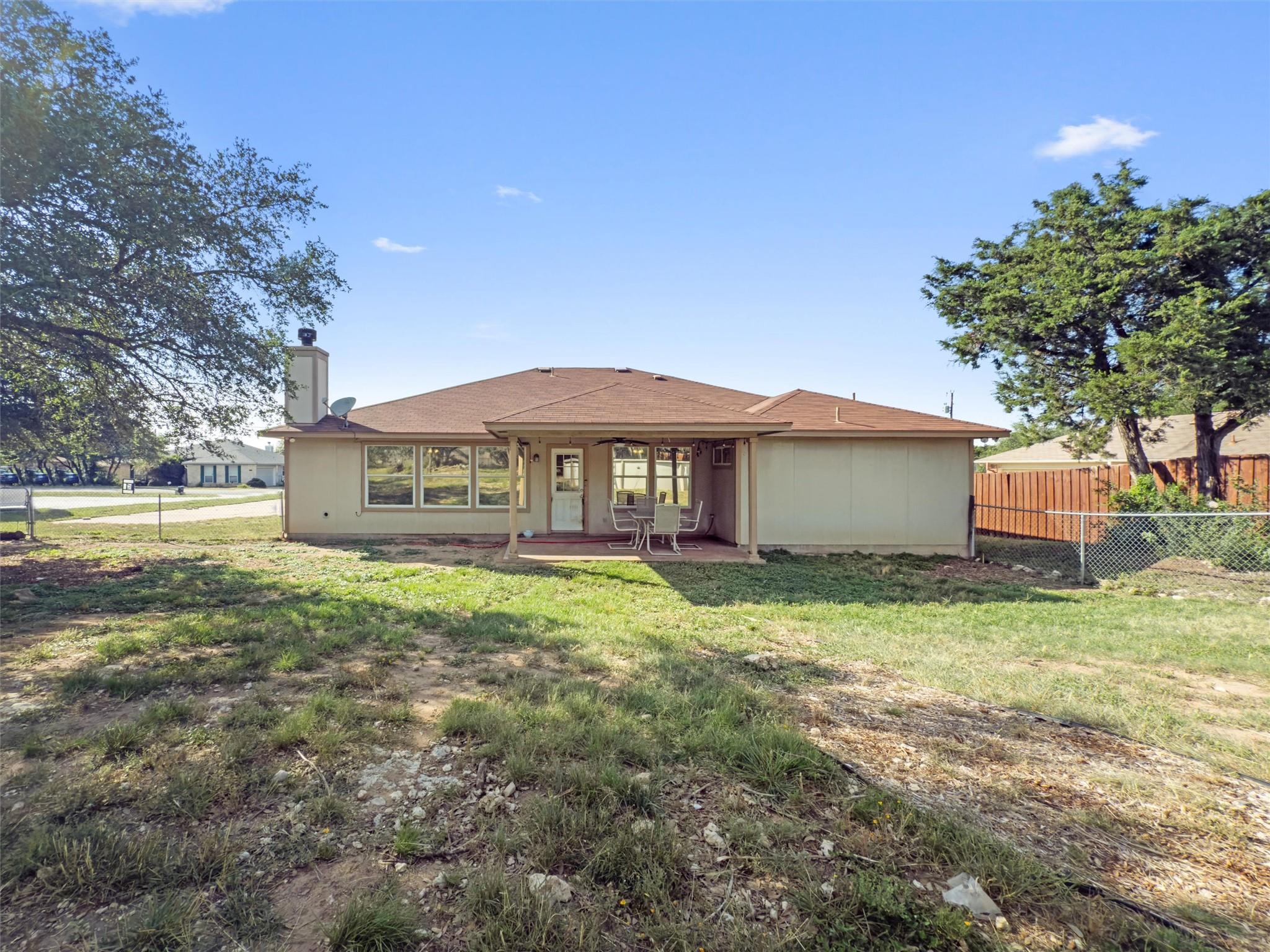 6005 La Mesa St, Lago Vista, TX 78645