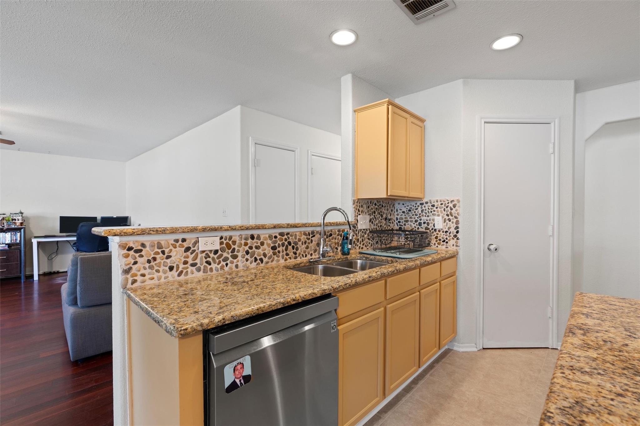 6005 La Mesa St, Lago Vista, TX 78645