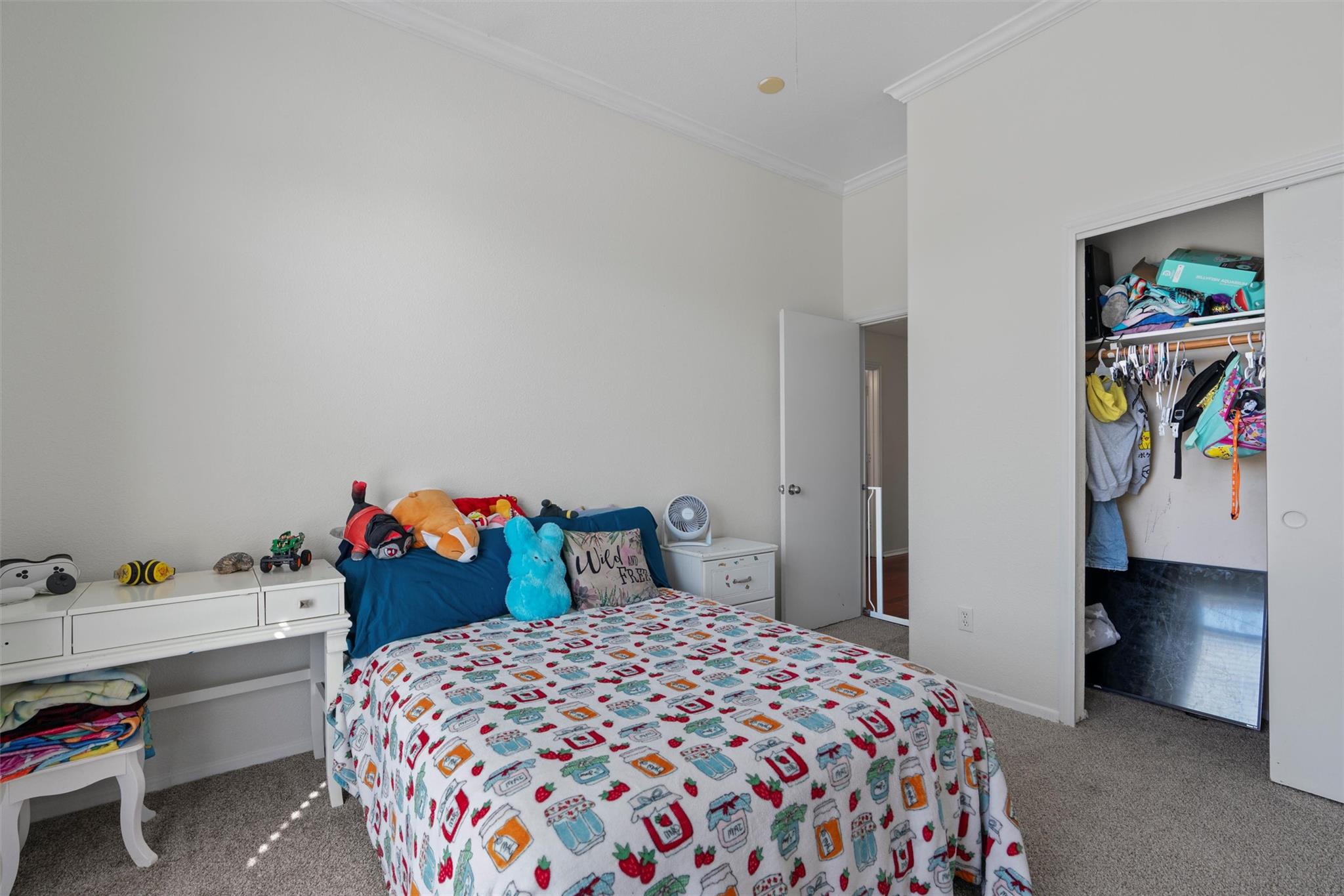 6005 La Mesa St, Lago Vista, TX 78645