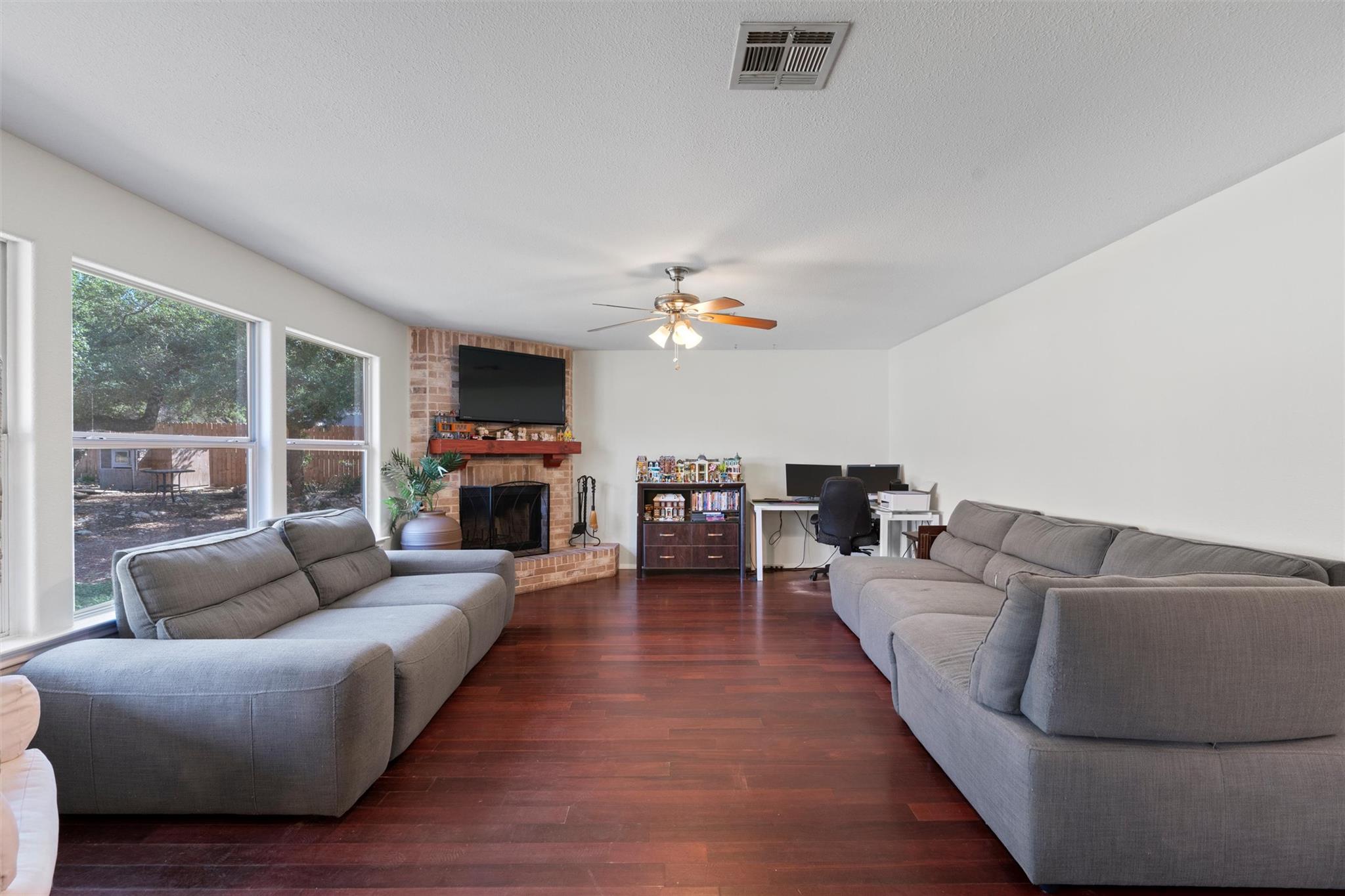 6005 La Mesa St, Lago Vista, TX 78645