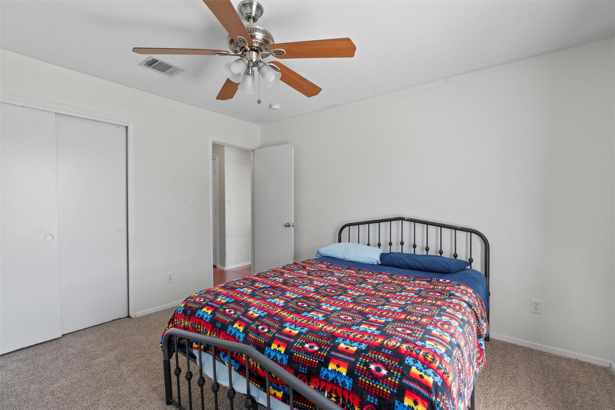 6005 La Mesa St, Lago Vista, TX 78645