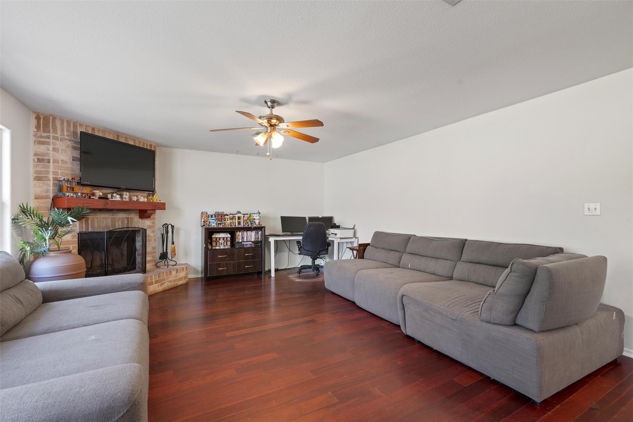 6005 La Mesa St, Lago Vista, TX 78645