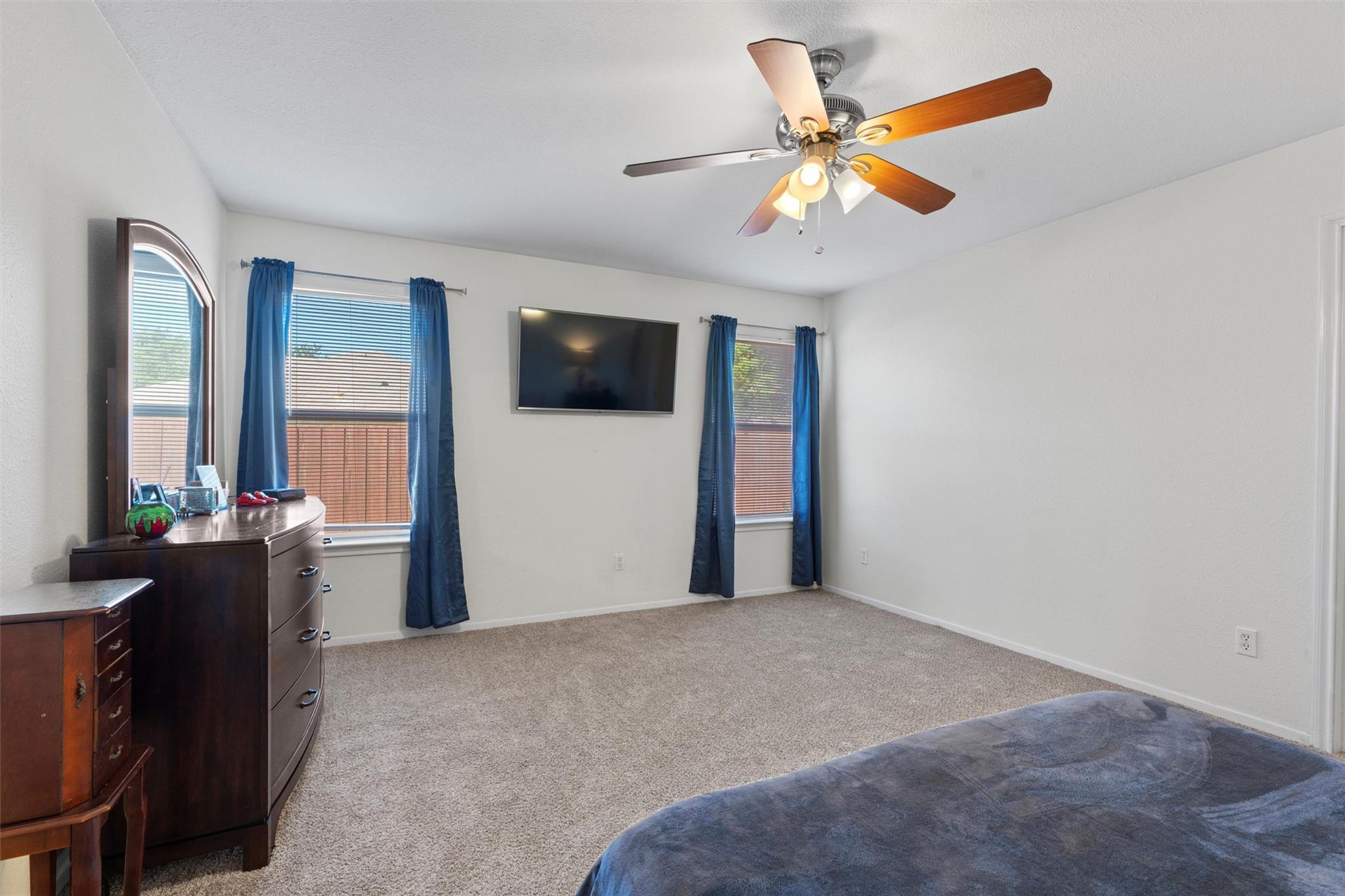 6005 La Mesa St, Lago Vista, TX 78645