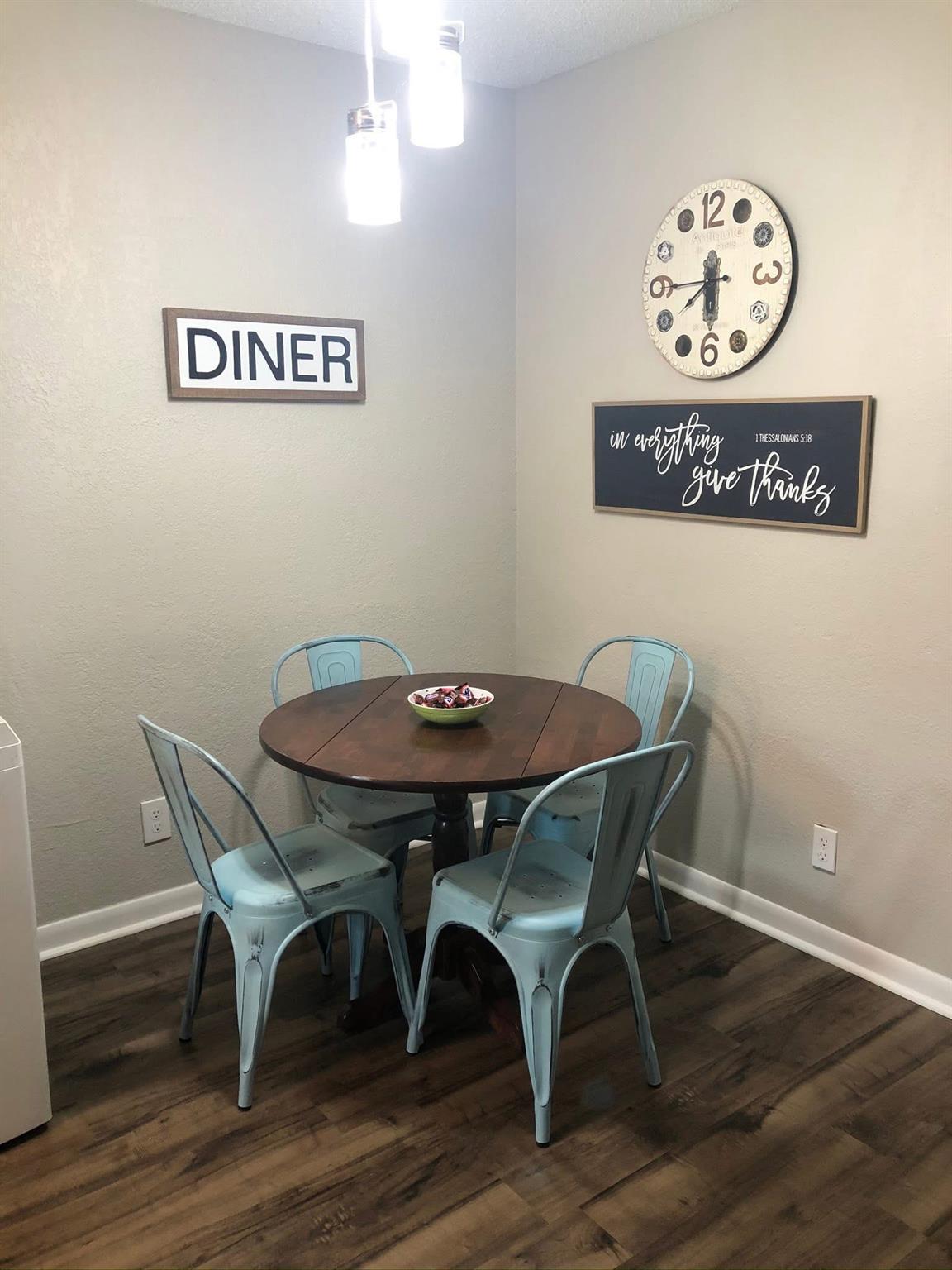 2401 Manor Rd # 117, Austin, TX 78722