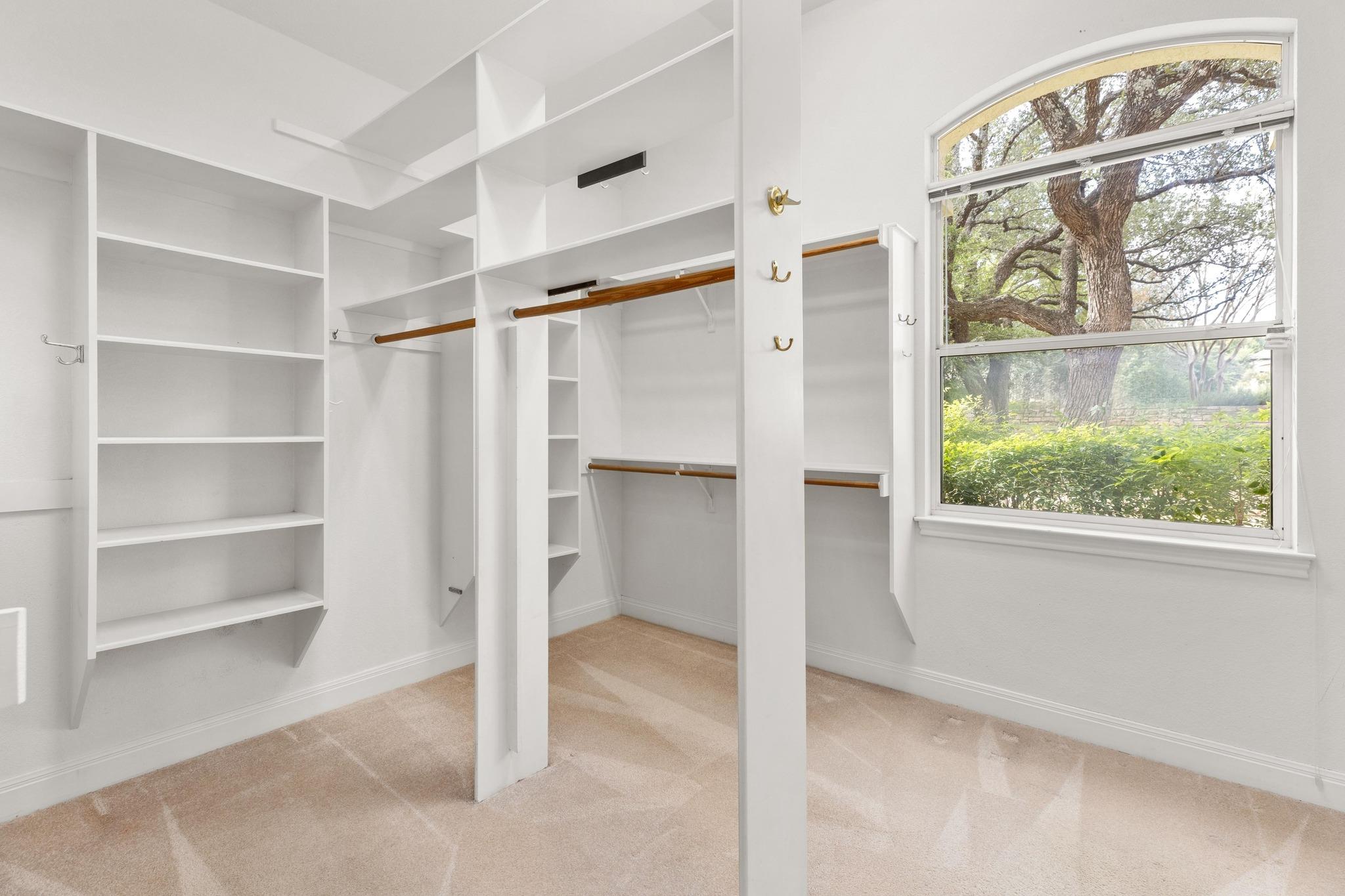 50 Tiburon Dr, Austin, TX 78738