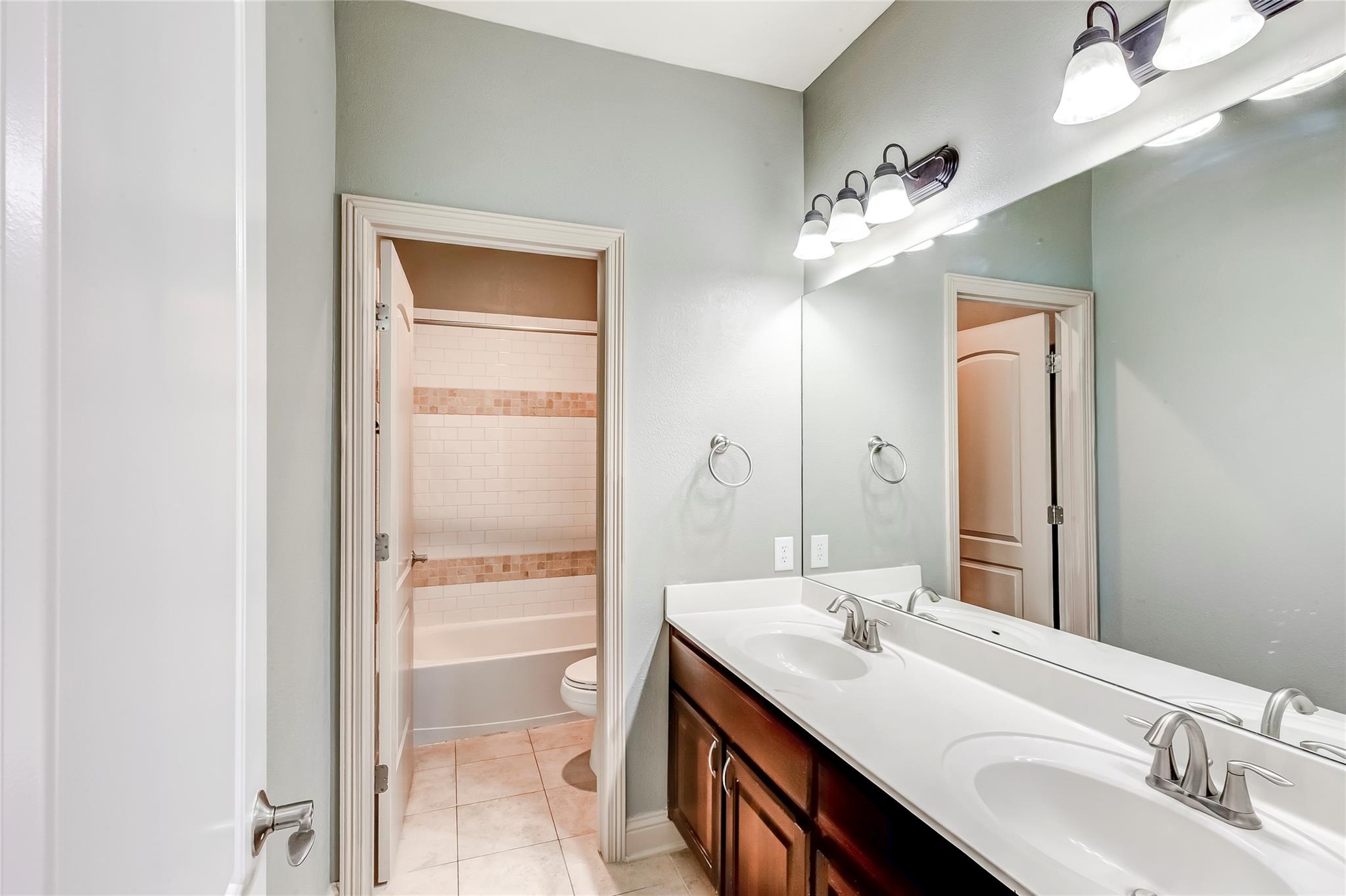 7313 Lookout Bluff Ter # D-4, Austin, TX 78735