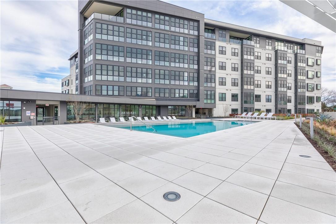 800 Embassy Dr # 117, Austin, TX 78702