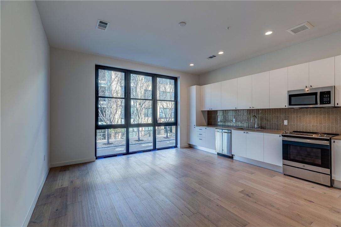 800 Embassy Dr # 117, Austin, TX 78702