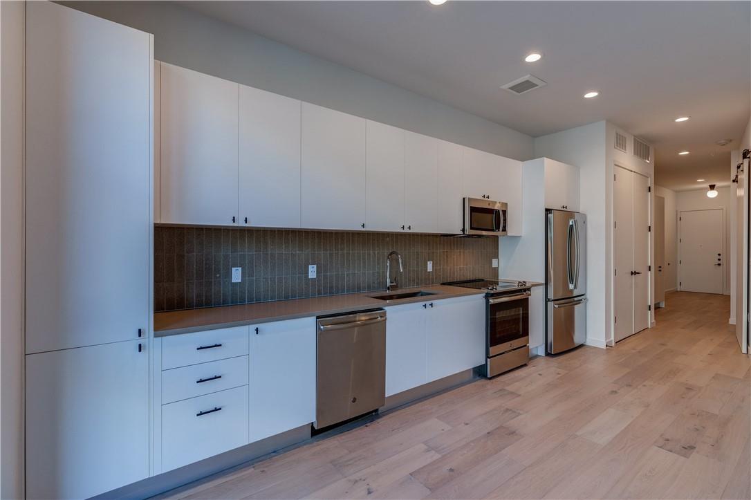 800 Embassy Dr # 117, Austin, TX 78702