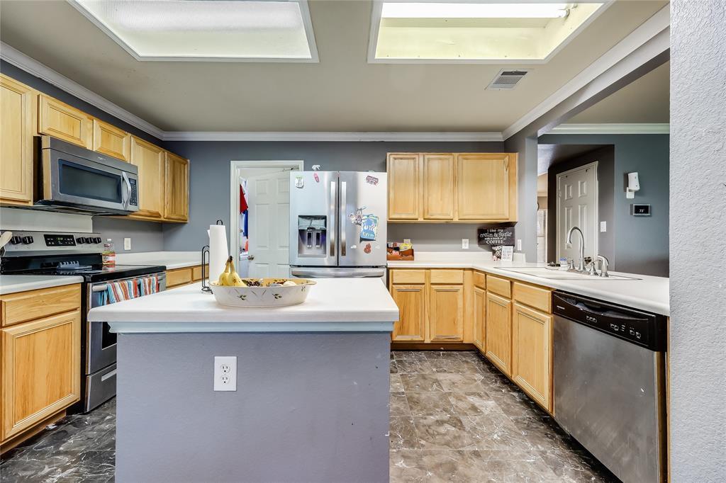 2718 Georgian Dr, Georgetown, TX 78626