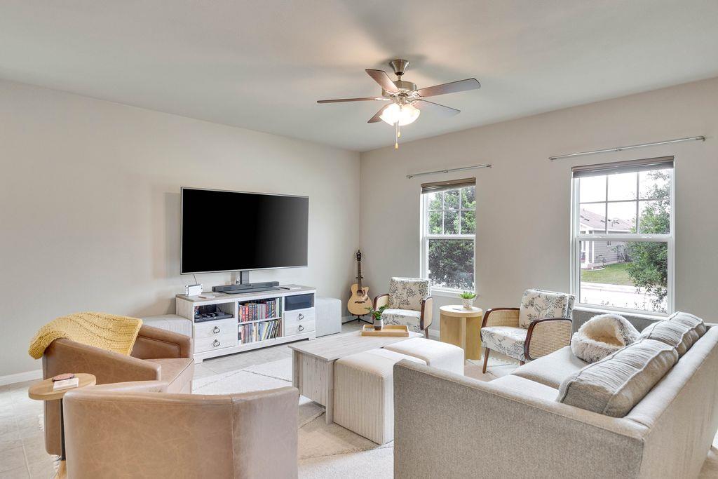 106 Mossycup Dr, San Marcos, TX 78666