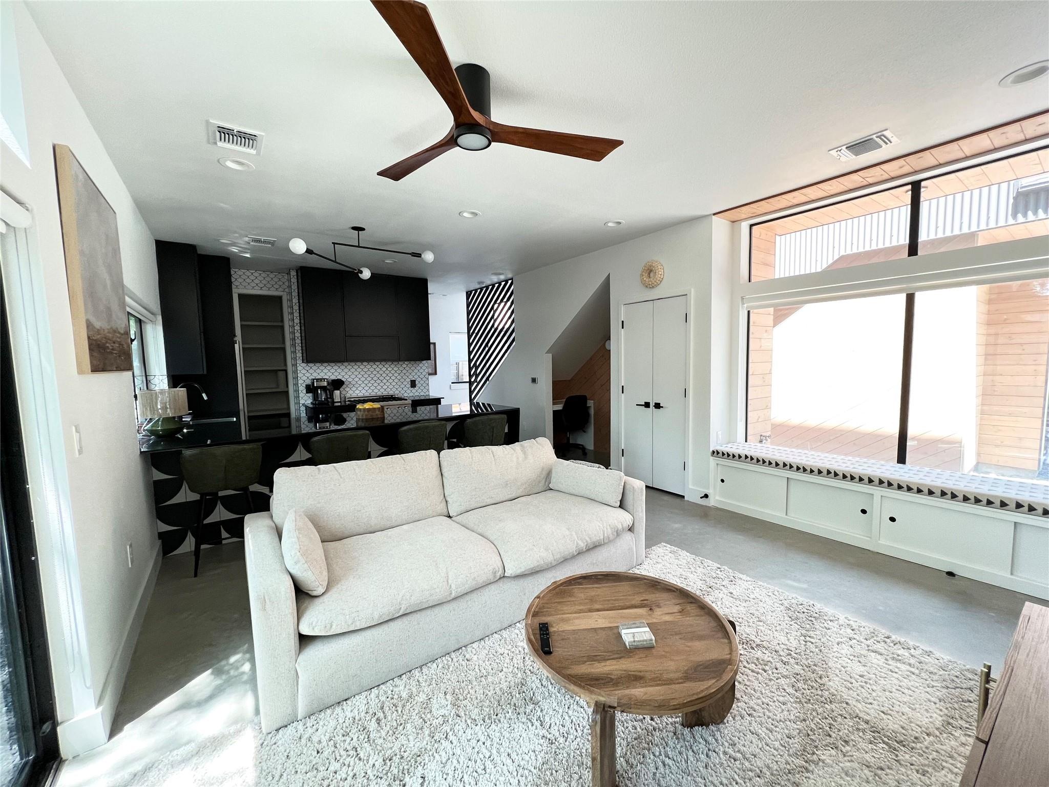 1100 Brass St # 2, Austin, TX 78702