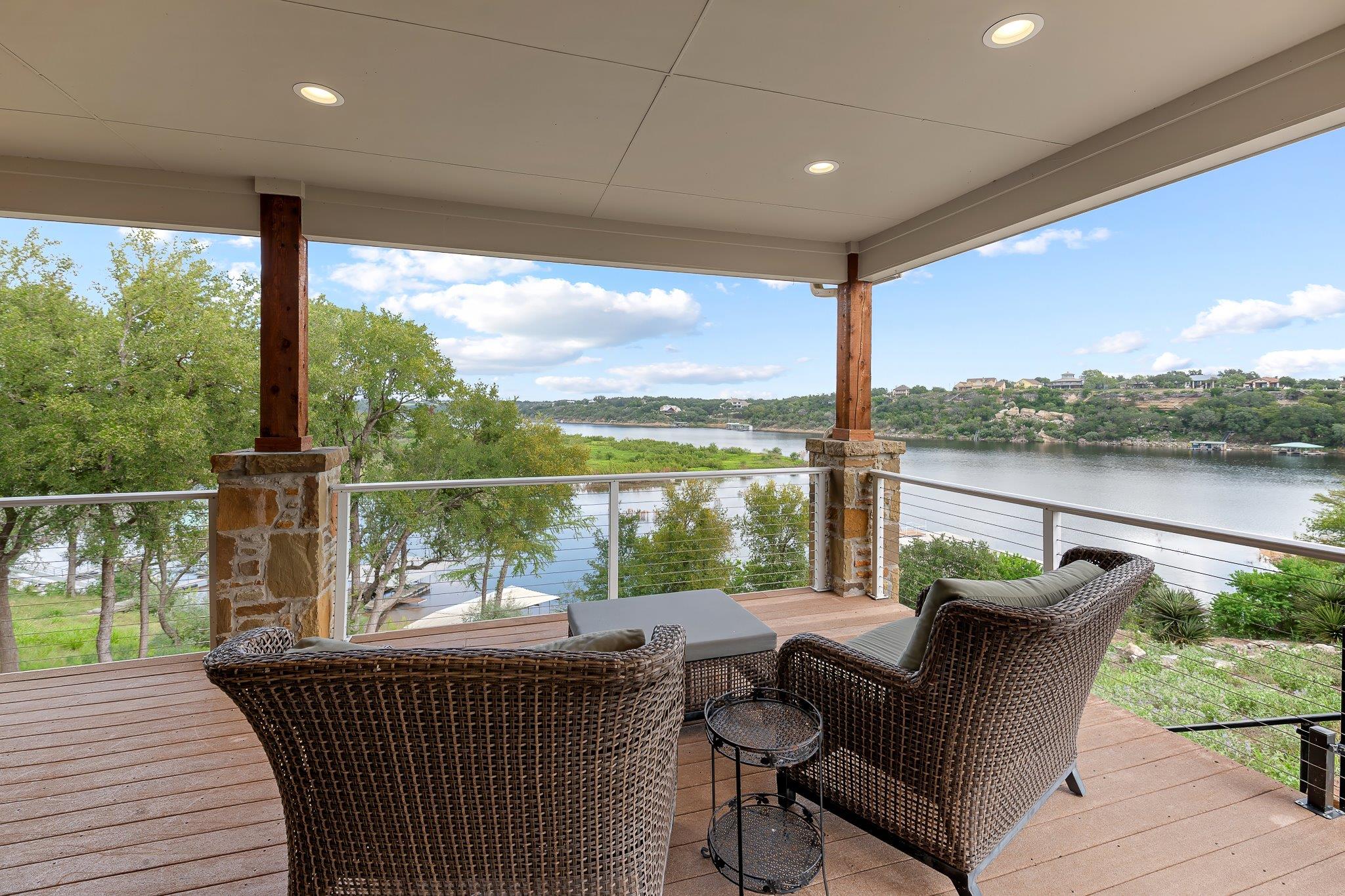 25300 Pedernales Point Dr, Spicewood, TX 78669