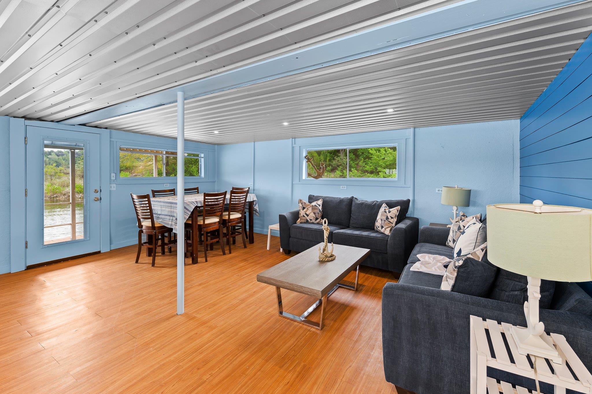 25300 Pedernales Point Dr, Spicewood, TX 78669