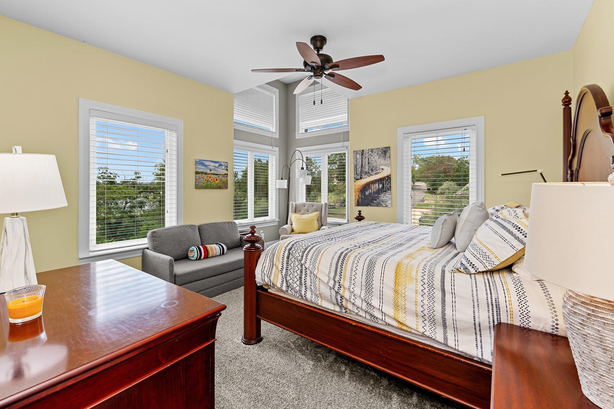 25300 Pedernales Point Dr, Spicewood, TX 78669