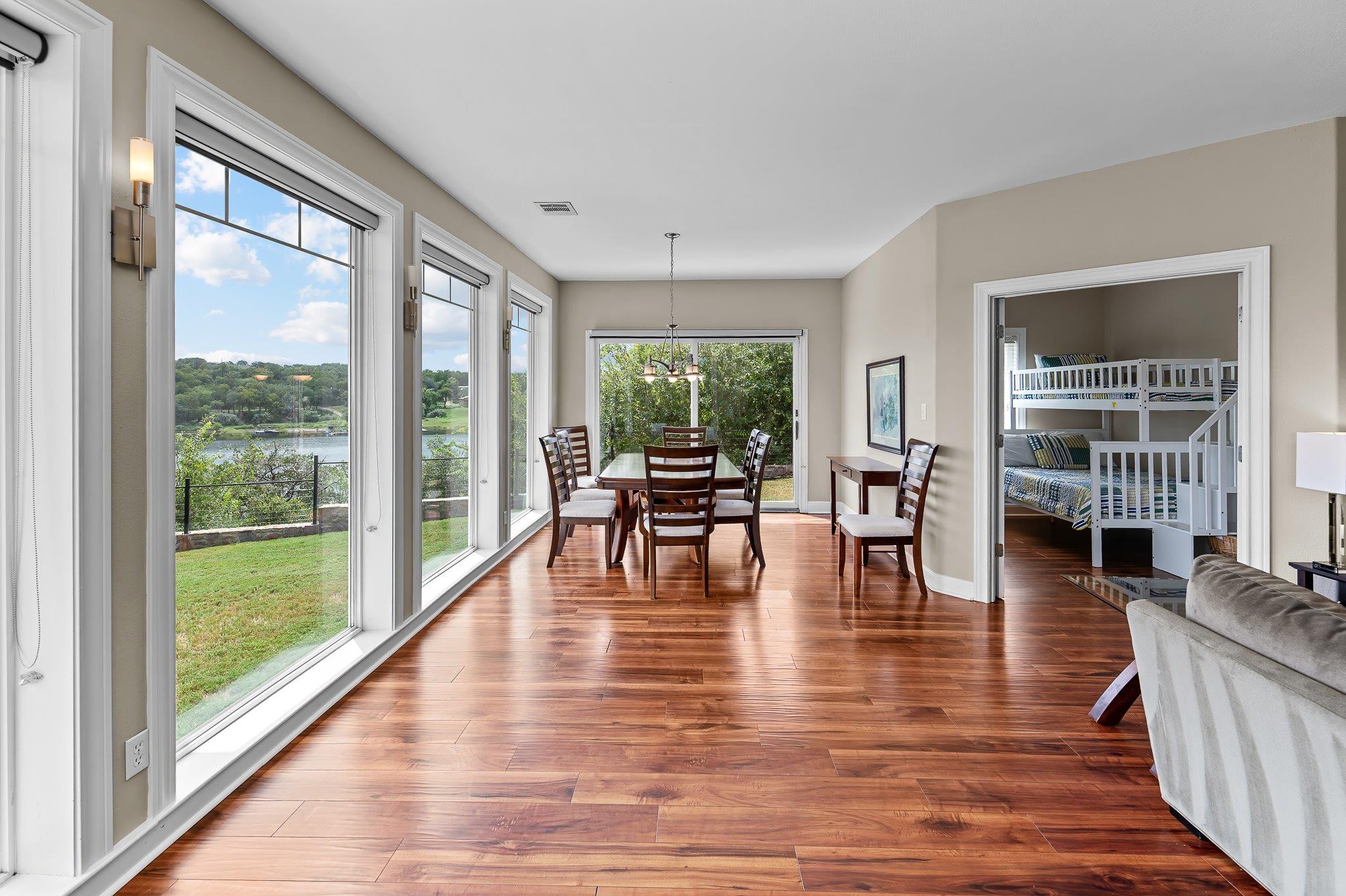 25300 Pedernales Point Dr, Spicewood, TX 78669