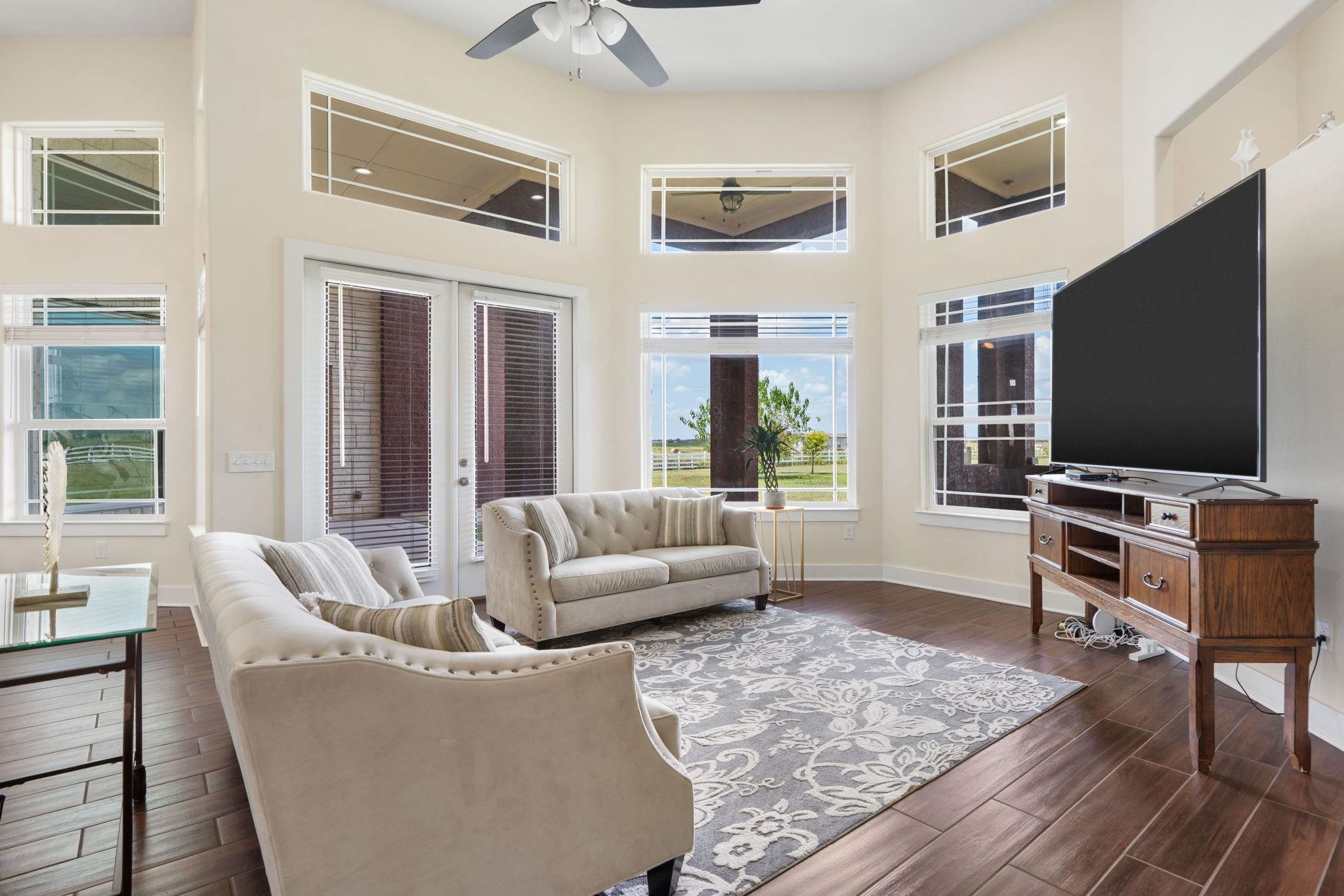 1050 Fm 619 Rd, Taylor, TX 76574